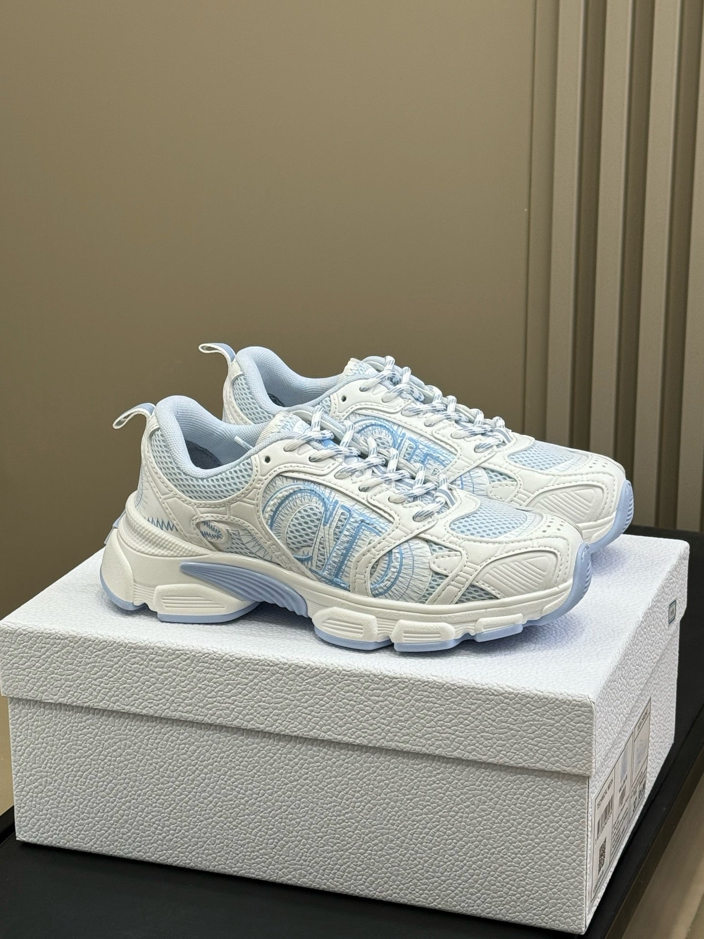 CD CHRONO SNEAKER