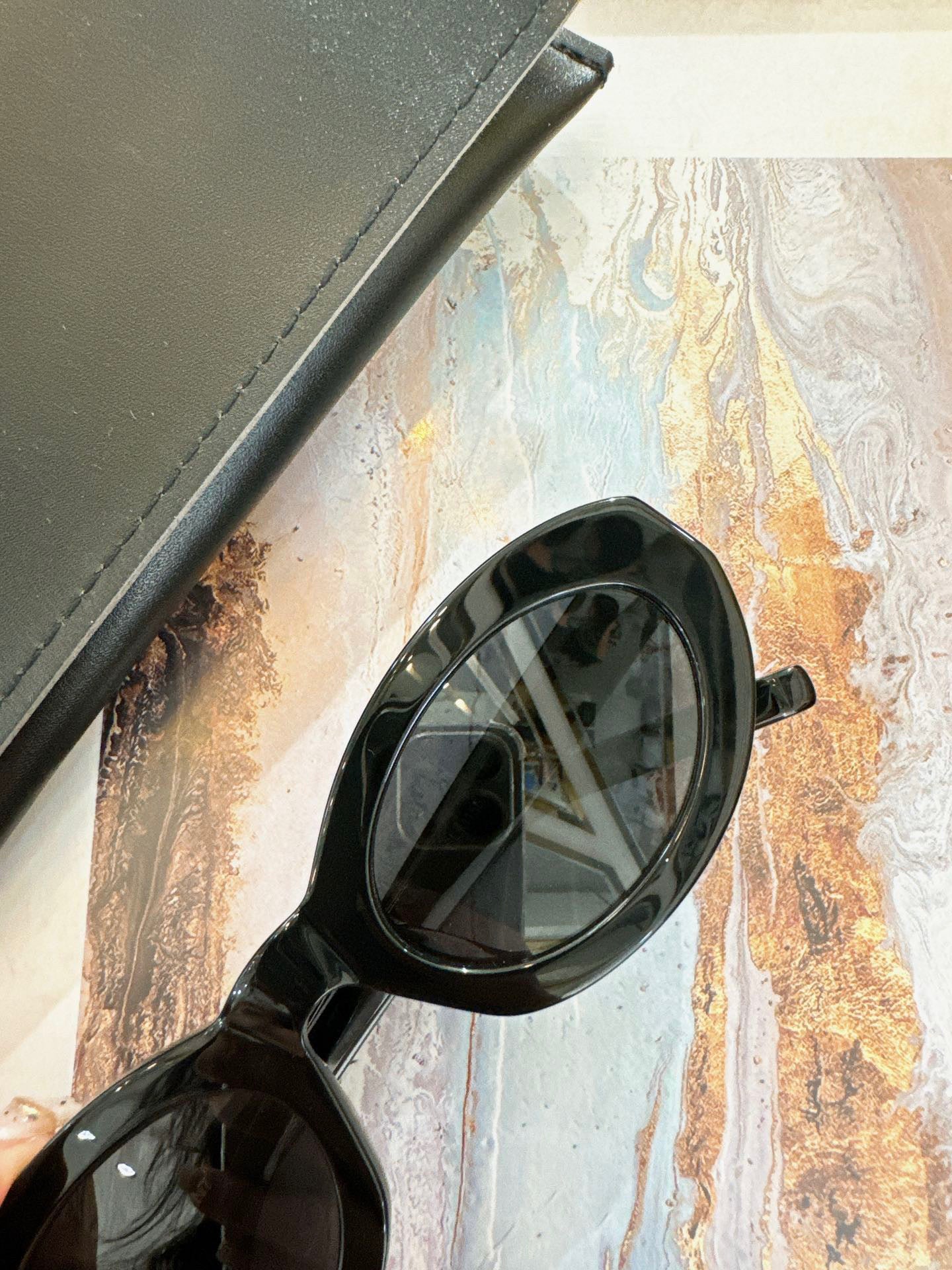SL SUNGLASSES