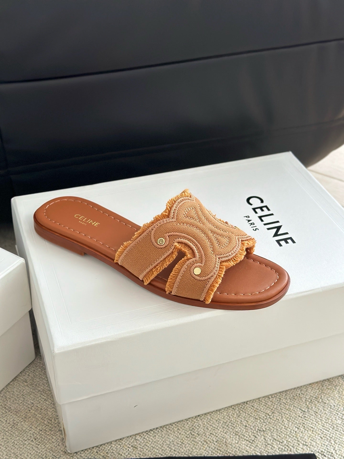 CEL SANDALS