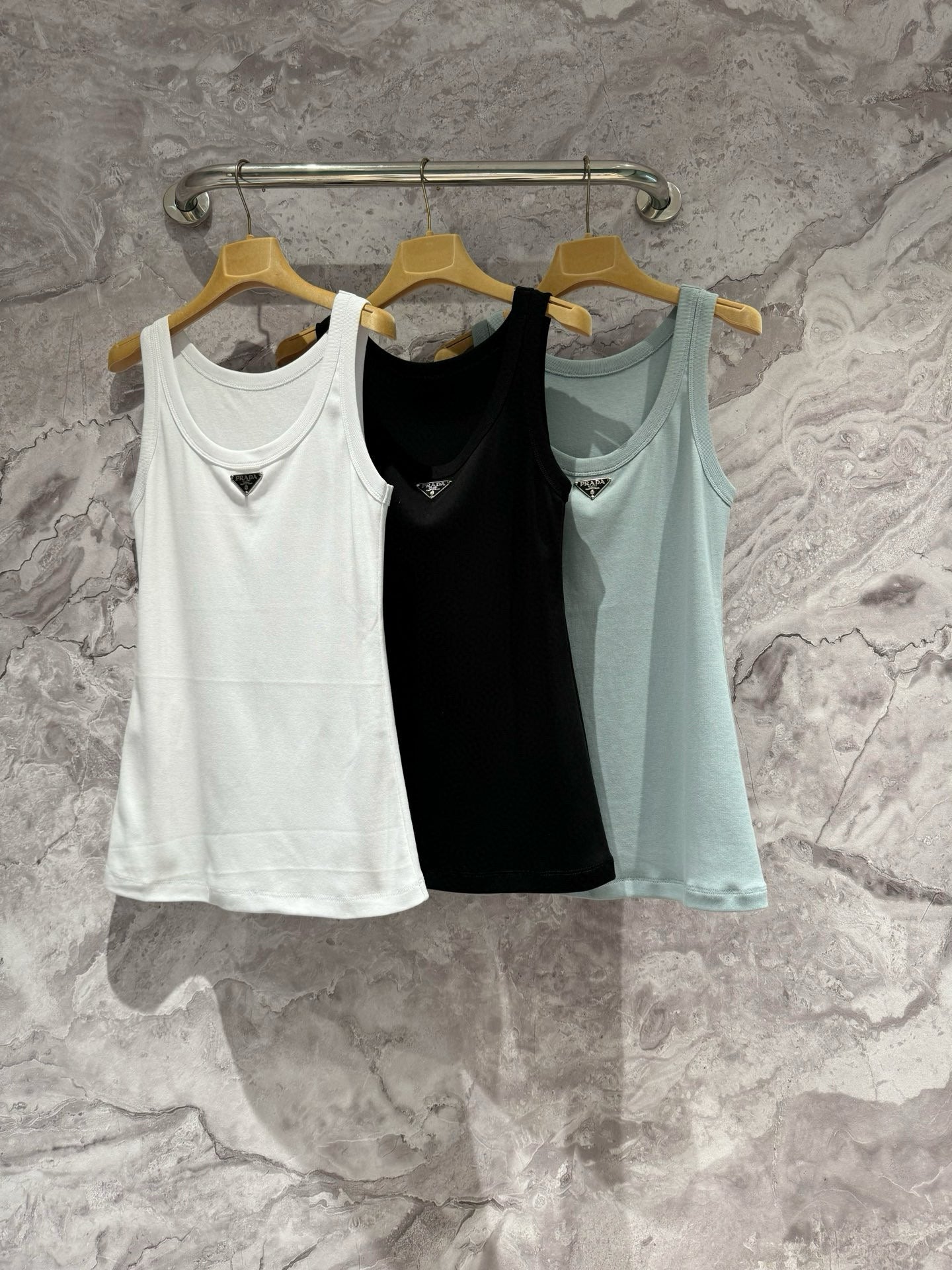 PD TANK TOP