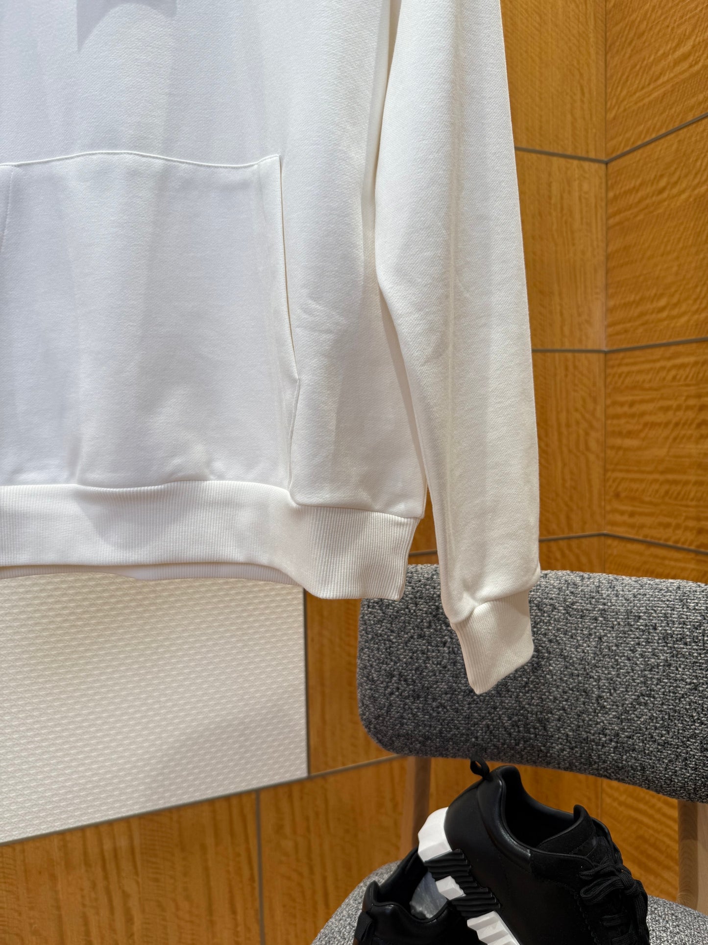 LOU HOODIE