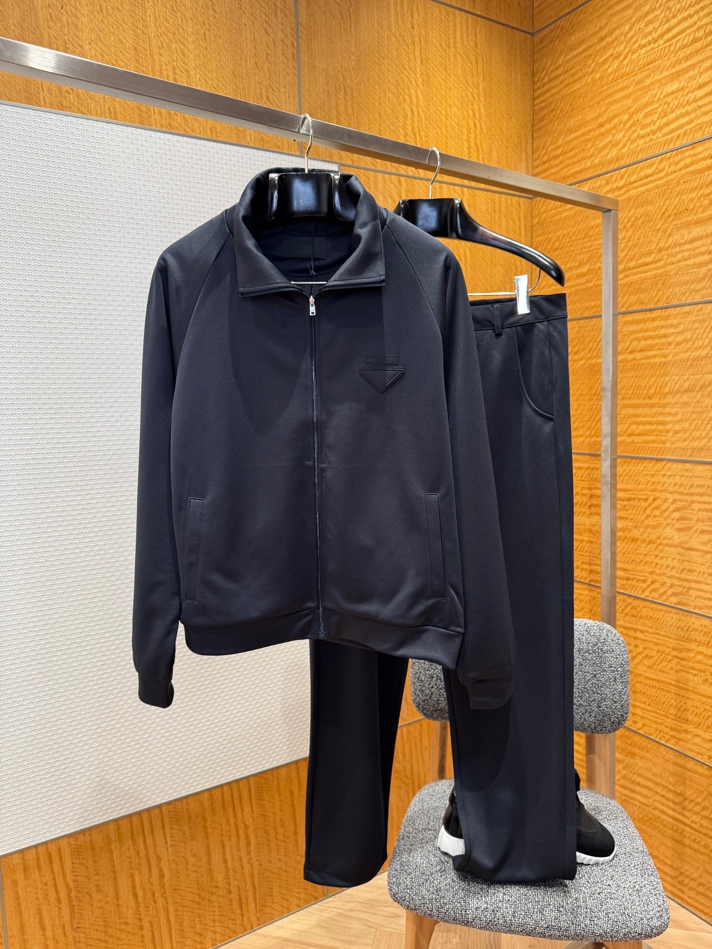 PD TRACKSUIT