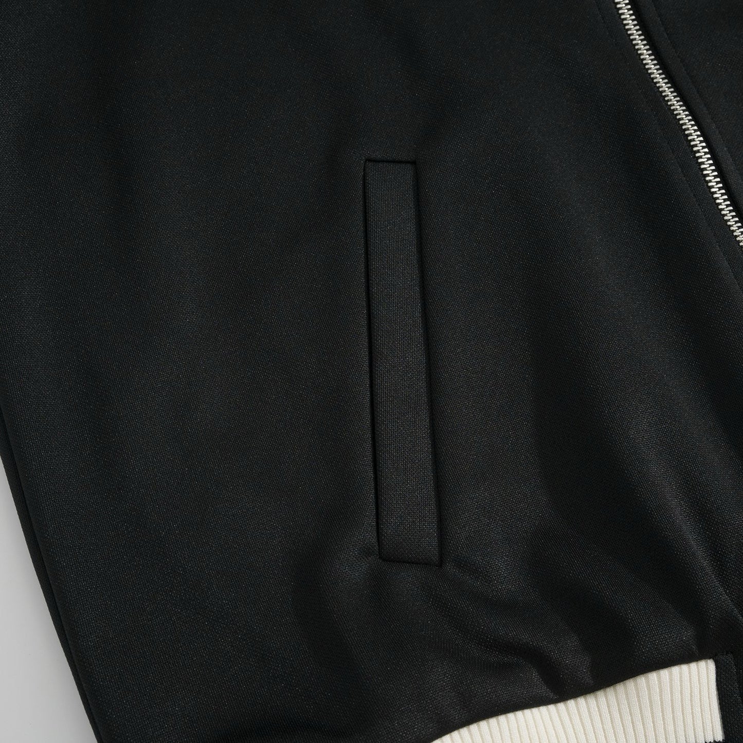 CEL BOMBER