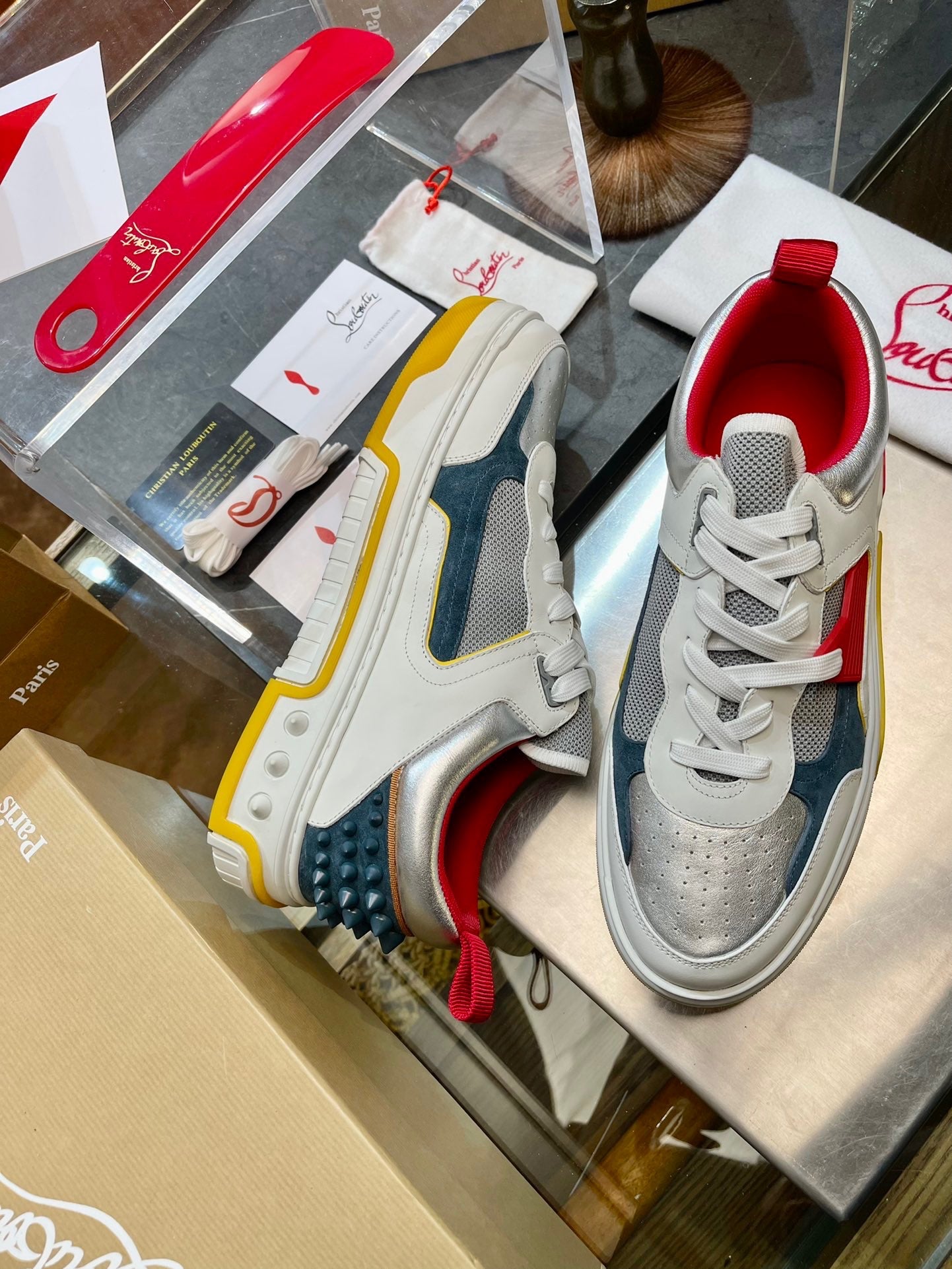 CL TRAINERS