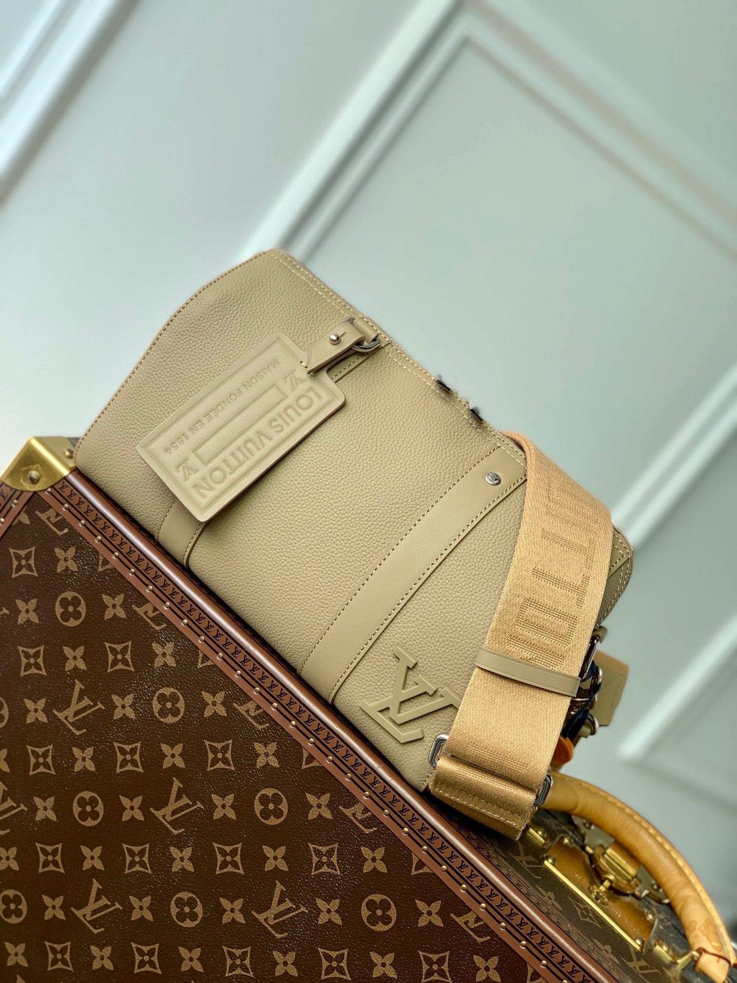 LOU CITY KEEPALL BAG