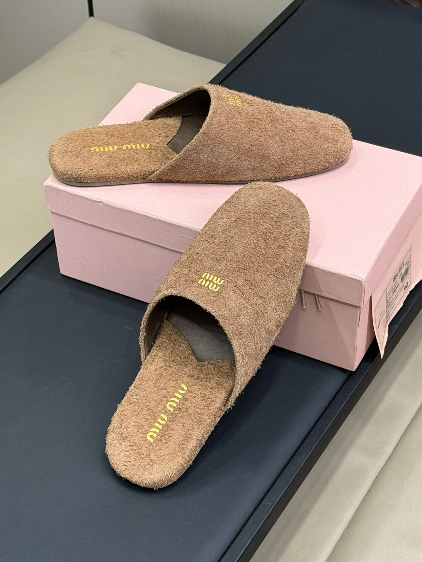 MIU M SLIPPERS