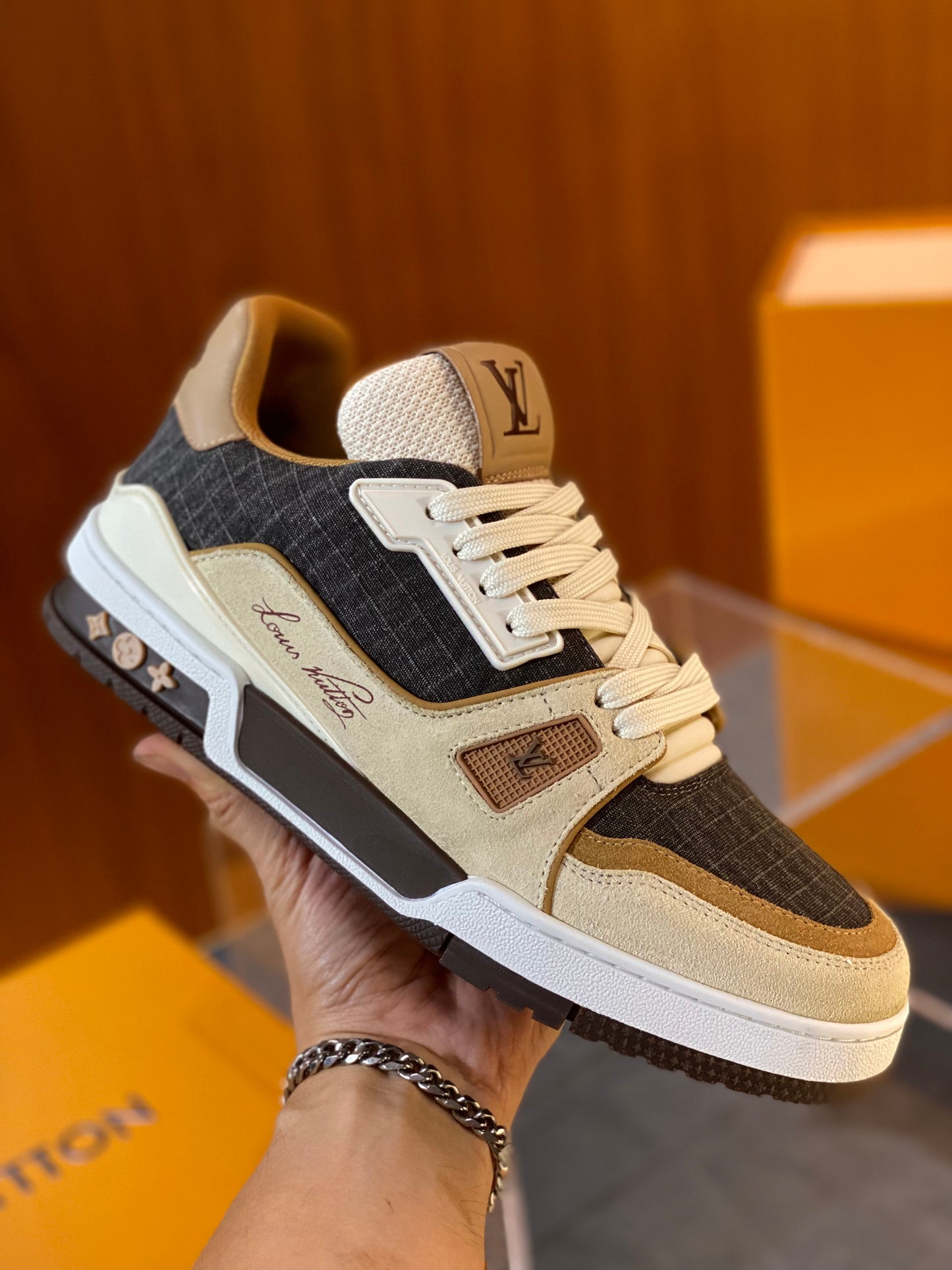 LOU TRAINERS