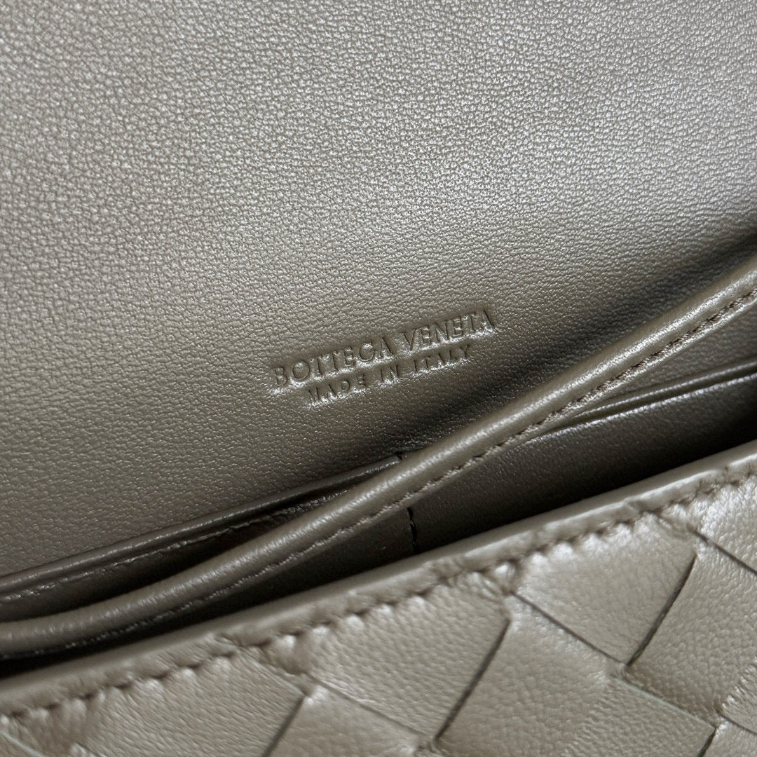 BOTT V ANDIAMO POUCH