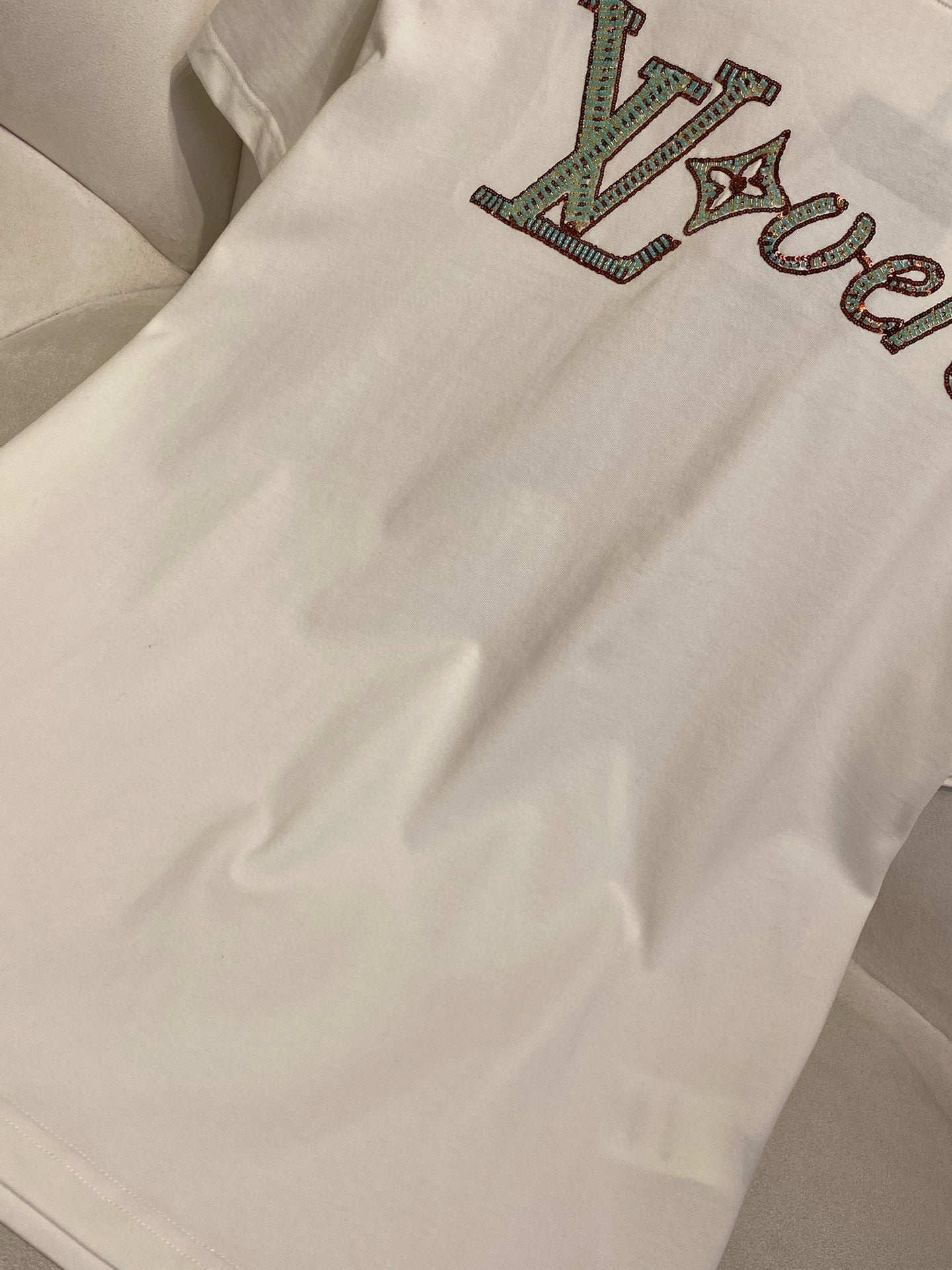 LOU T-SHIRT