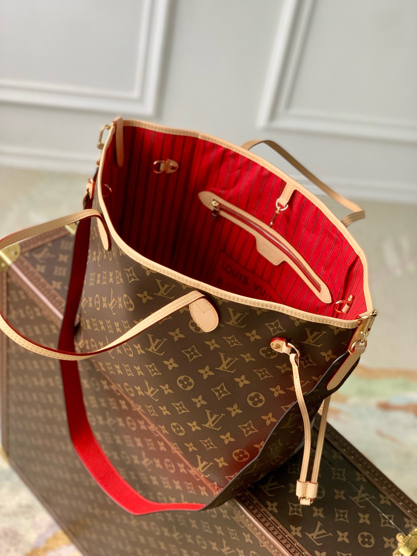 LOU NEVERFULL INSIDE OUT MM TOTE BAG