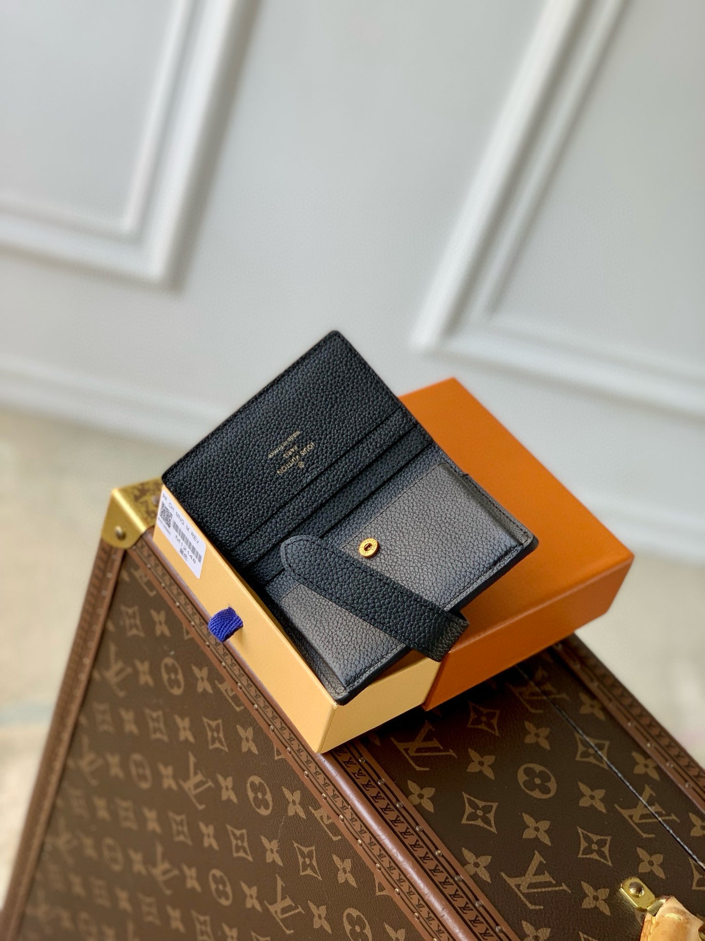 LOU LOW KEY COMPACT WALLET