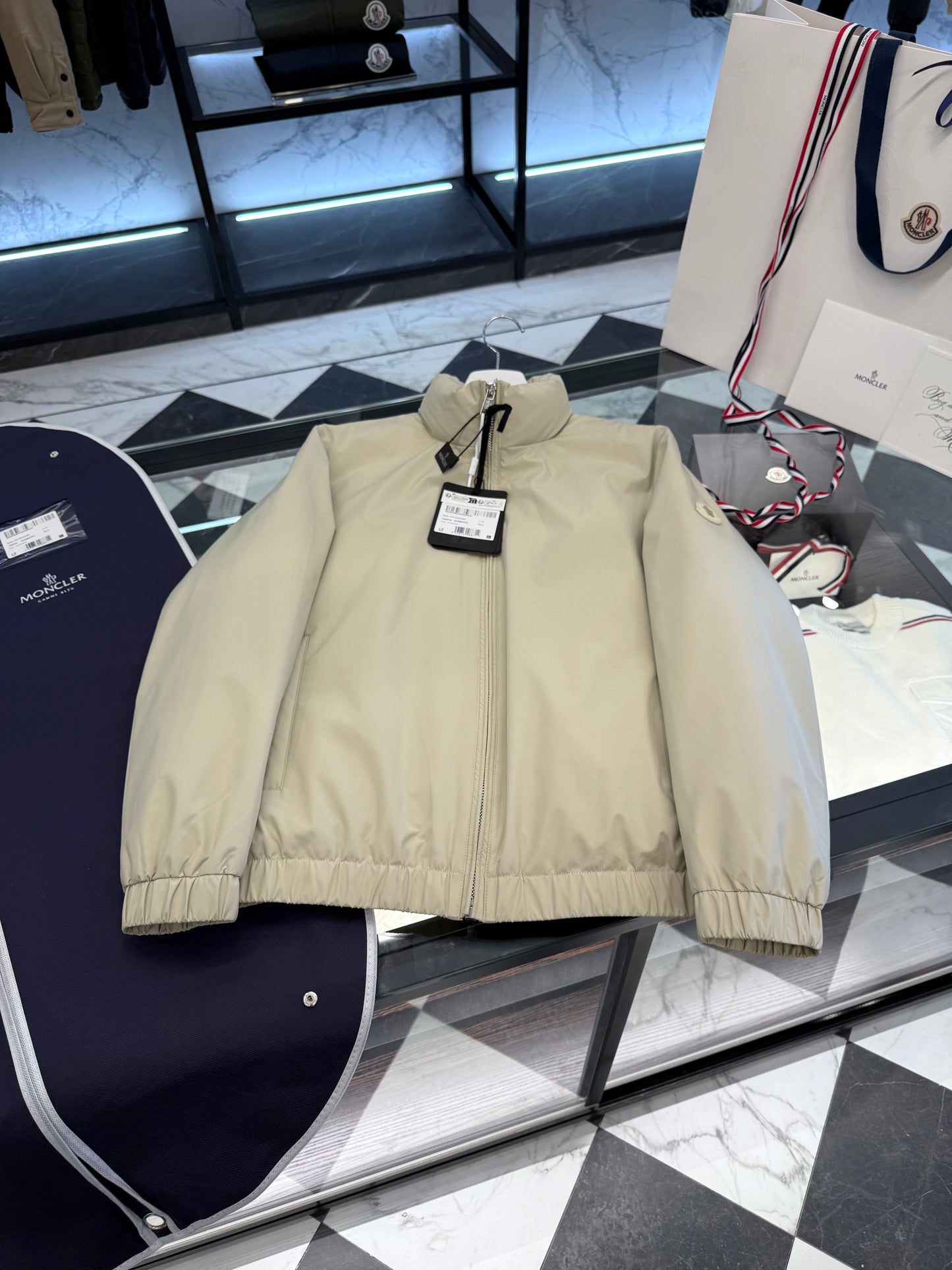MONC LUSERNA JACKET