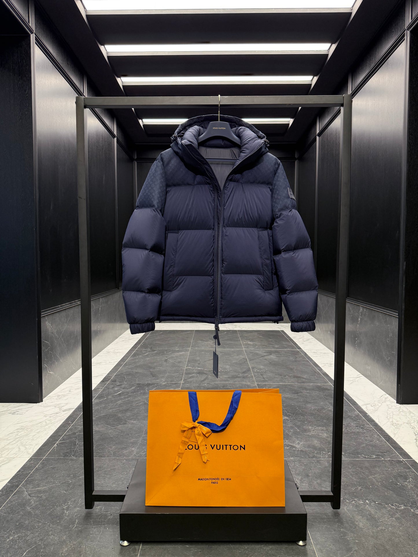LOU PUFFER JACKET