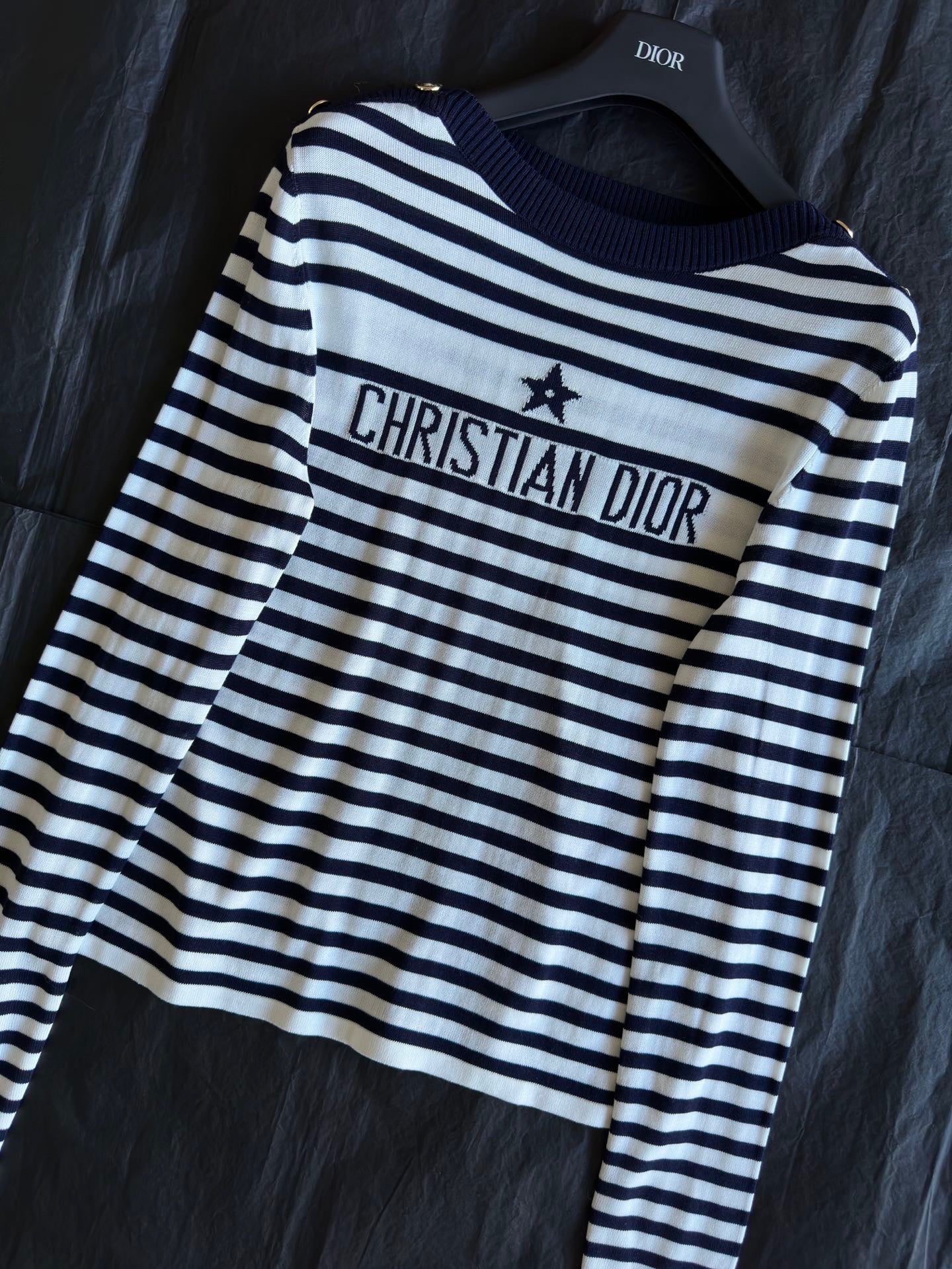 CD JUMPER