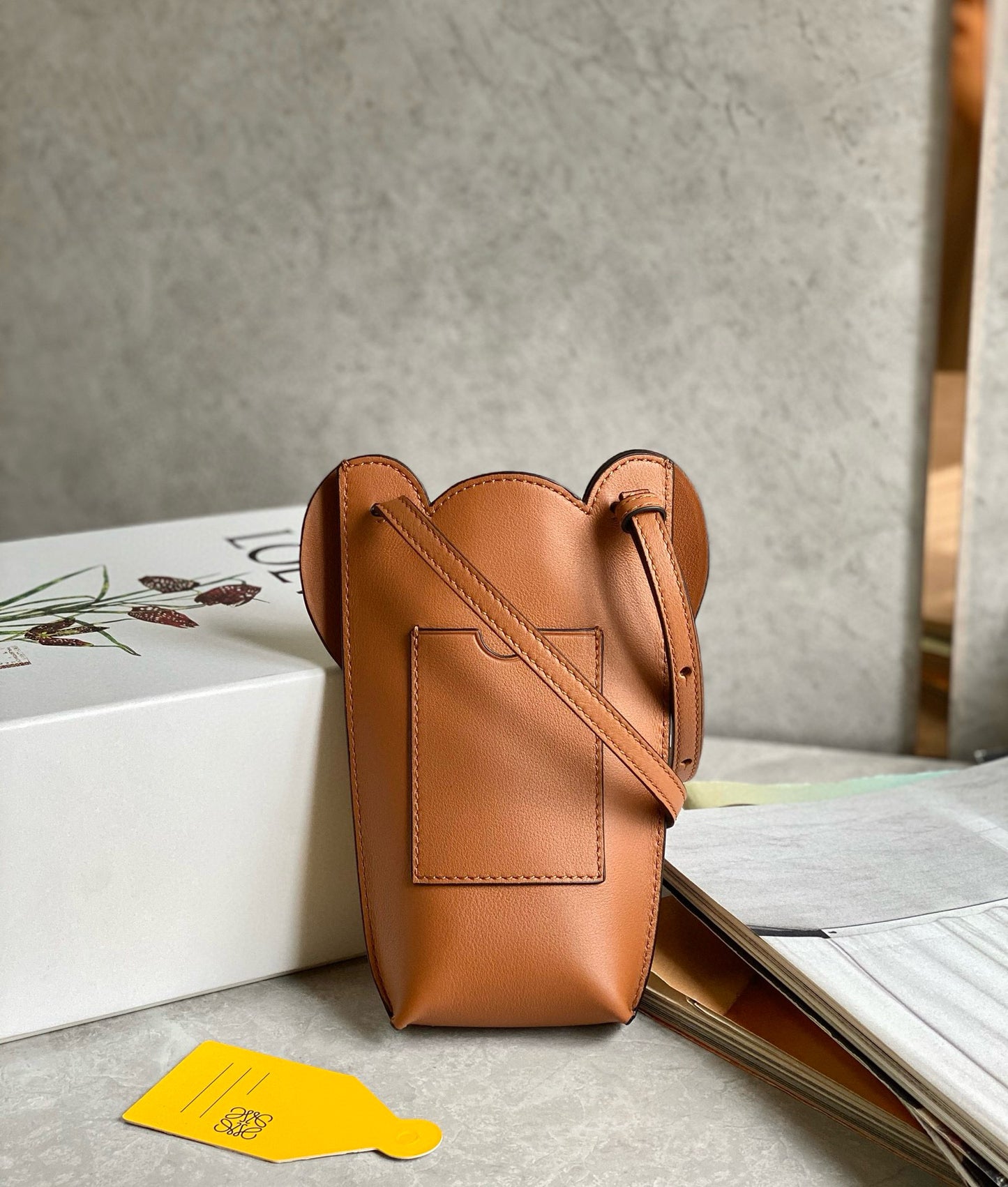 LOEW ELEPHANT POCKET BAG