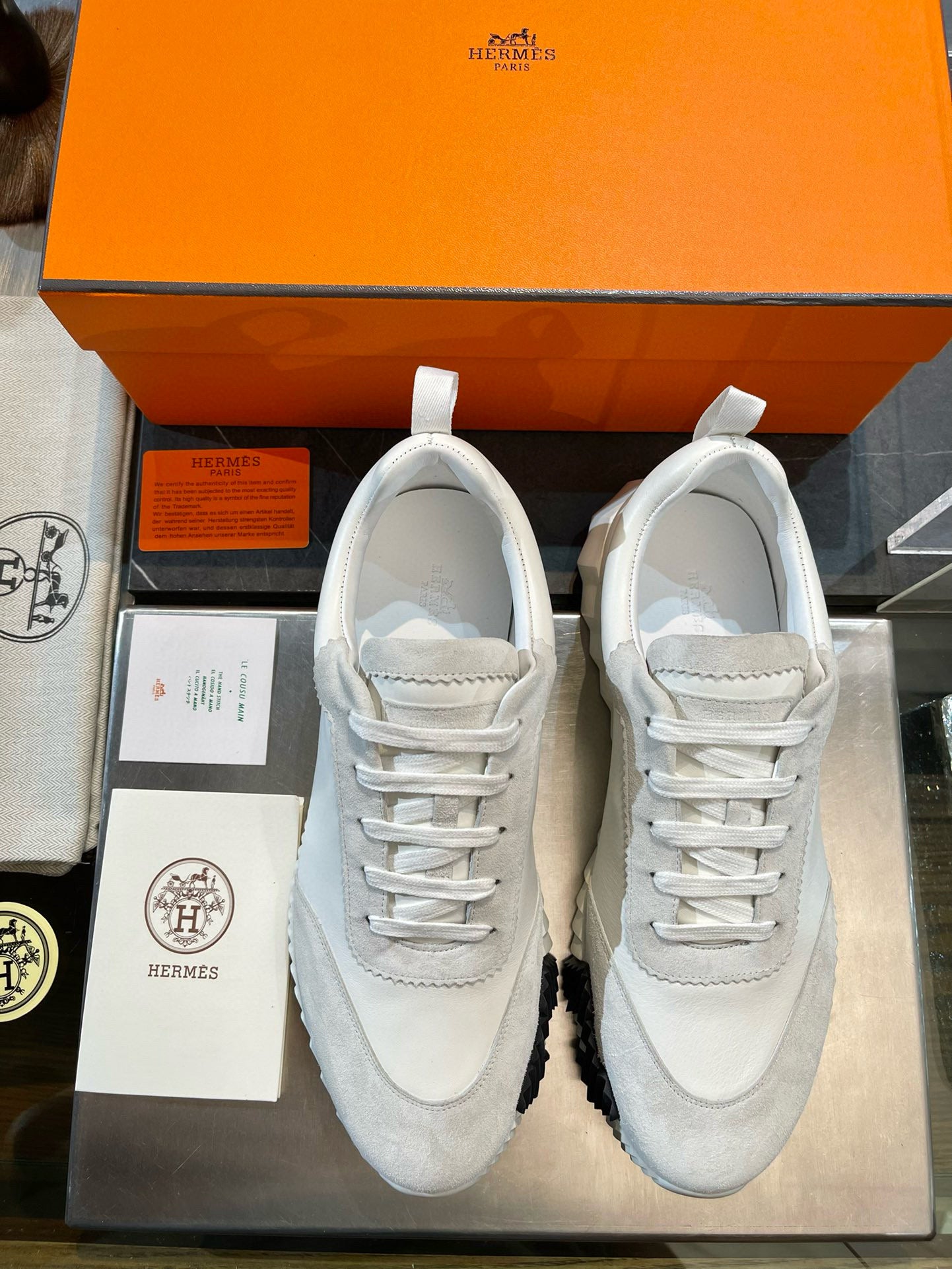 HERM BOUNCING SNEAKERS