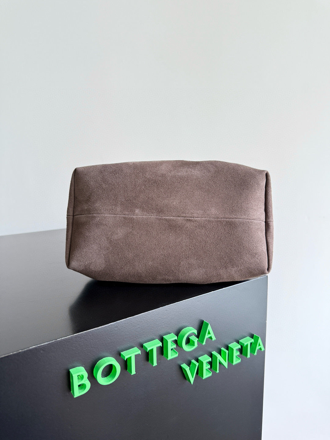 BOTT V SMALL PINACOTECA BAG