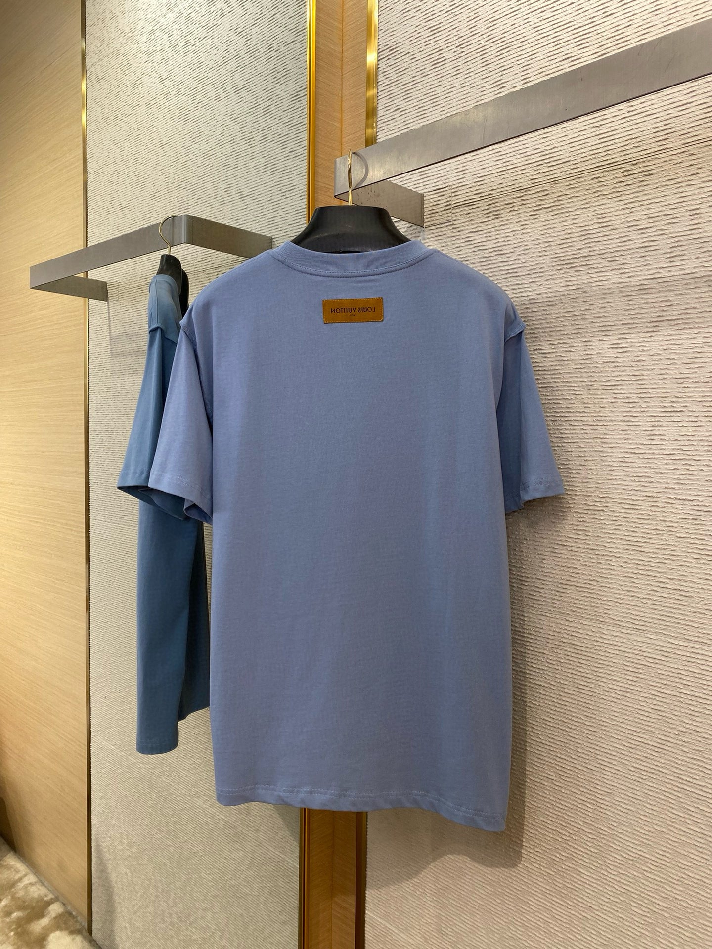 LOU T-SHIRT