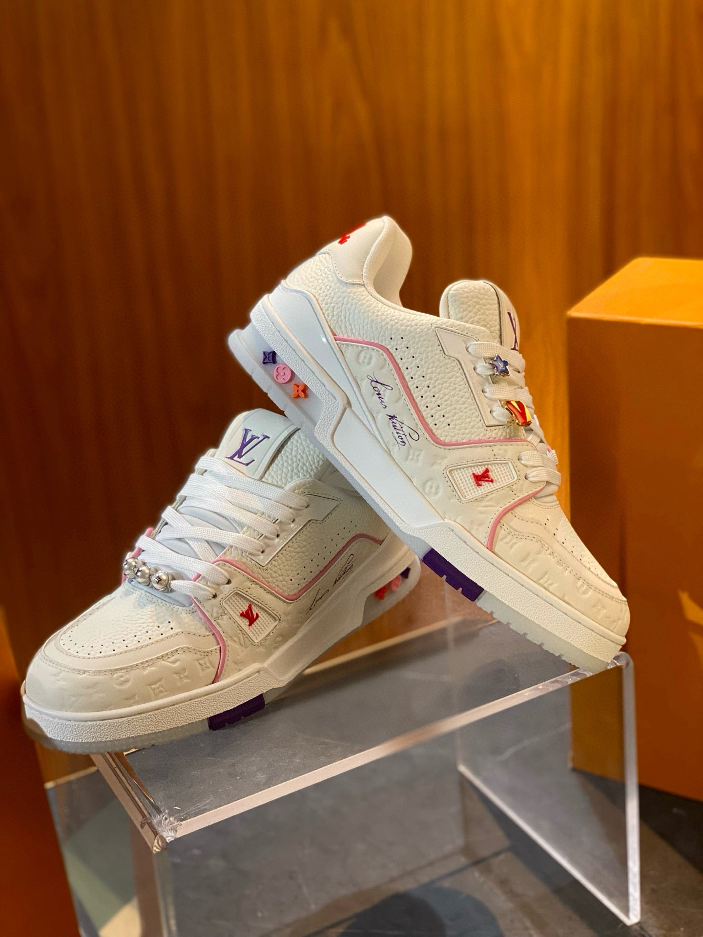 LOU TRAINERS
