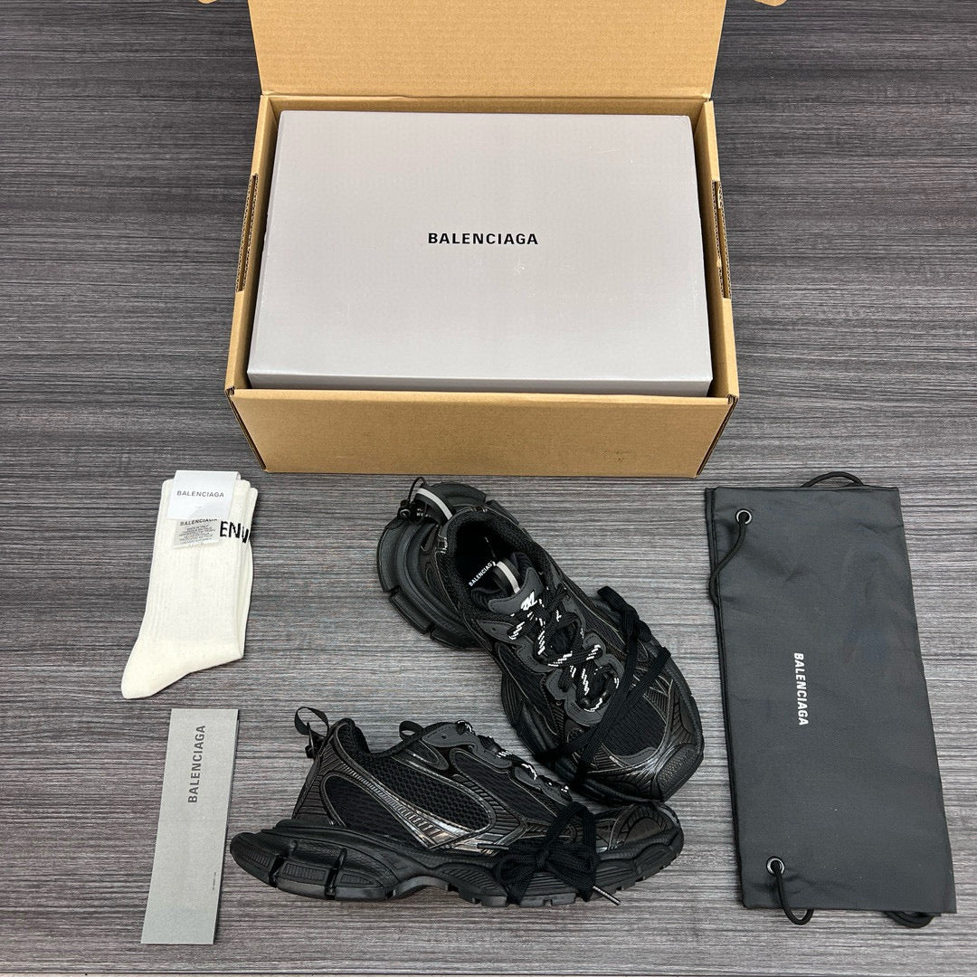 BAL 3XL TRAINERS