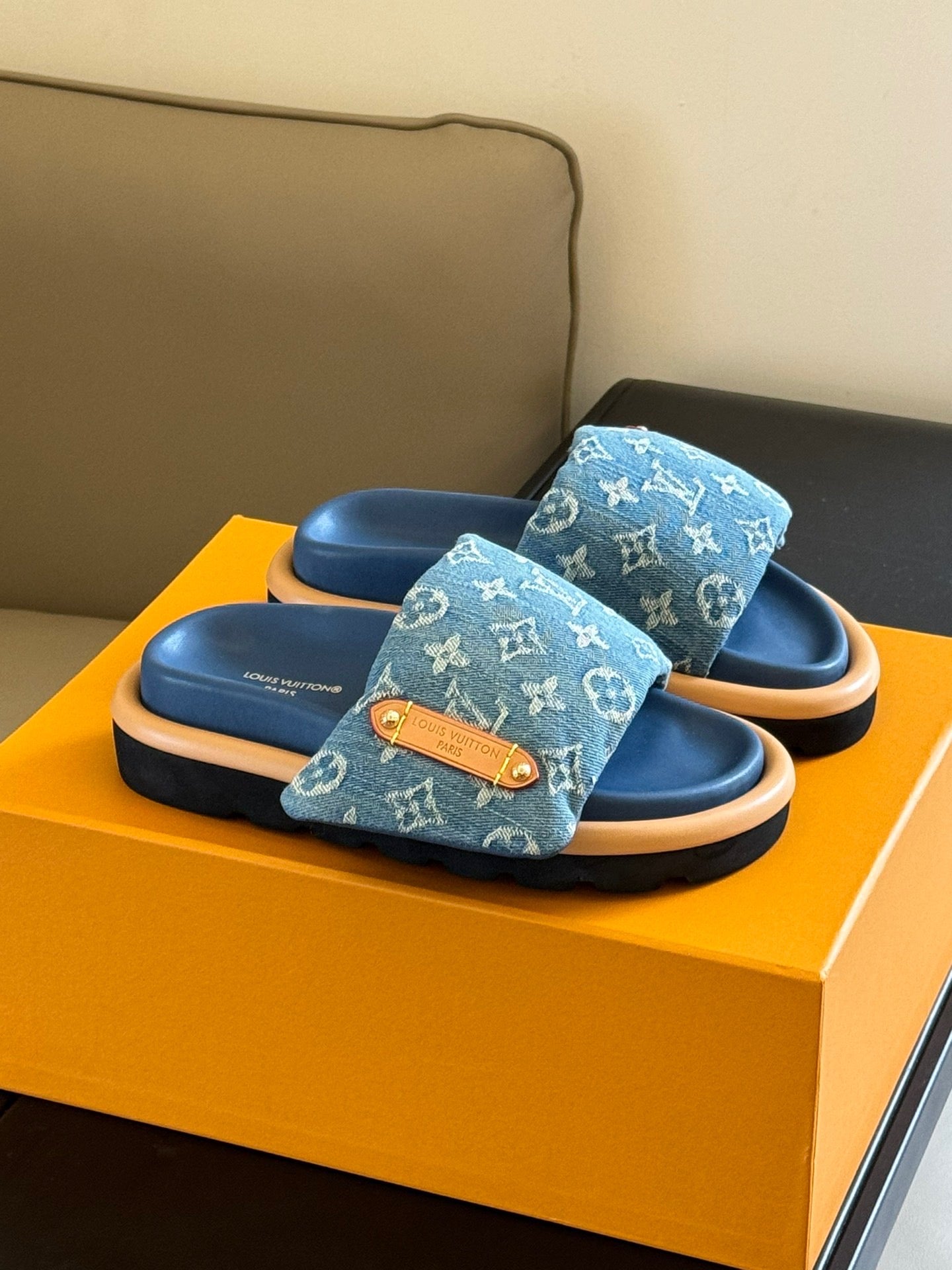 LOU PILLOW MULES