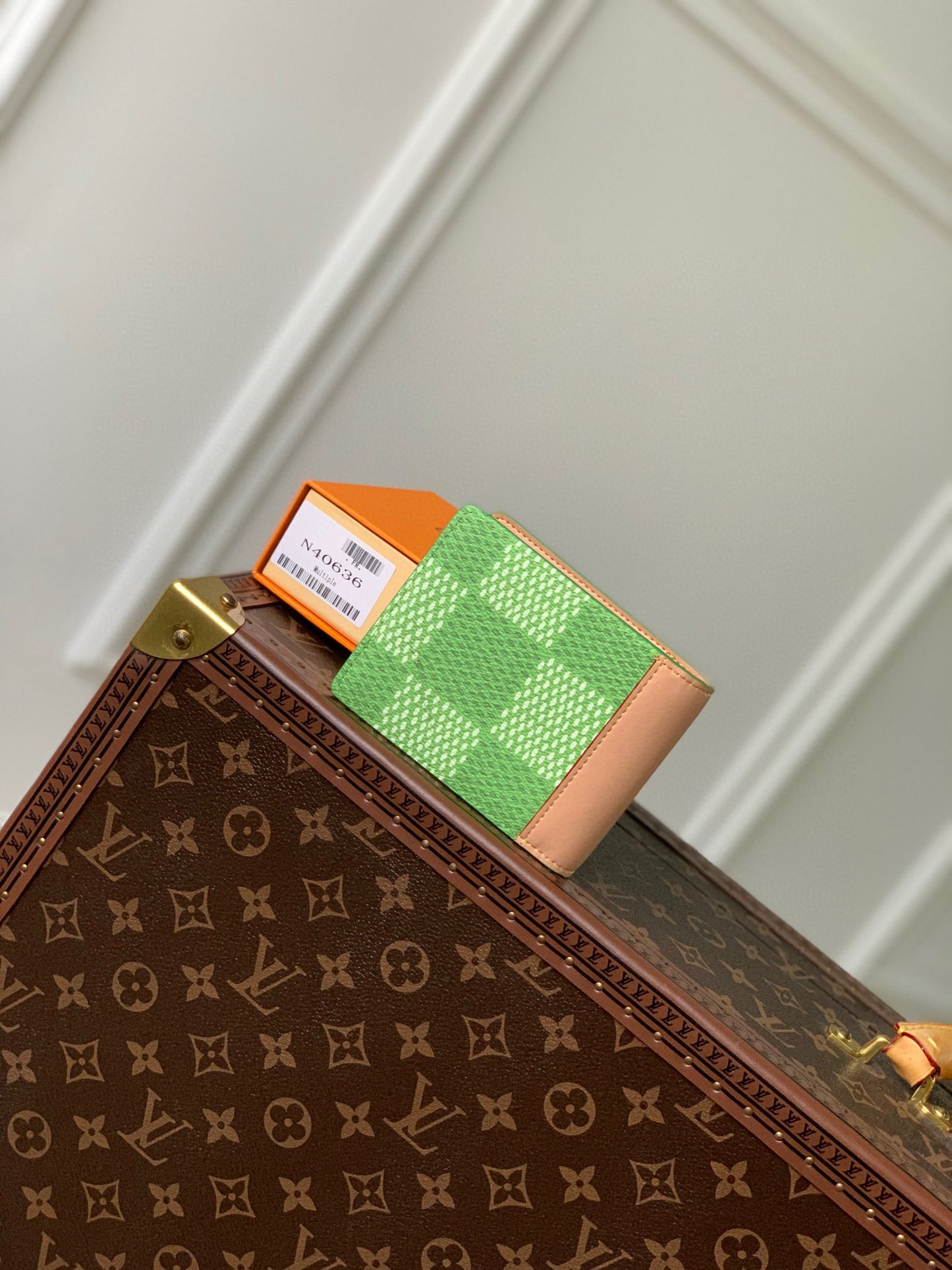 LOU SLENDER WALLET
