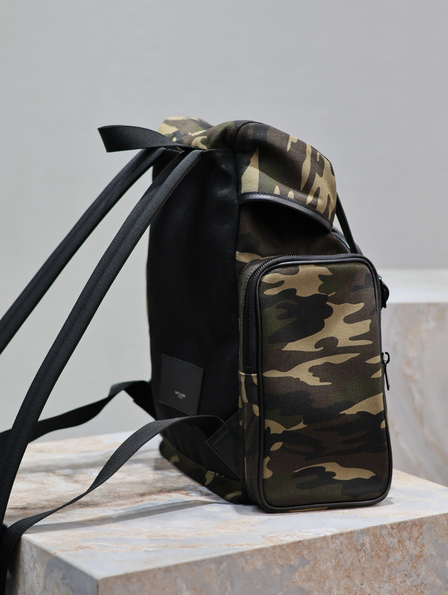 SL CITY MULTI POCKET BACKPACK