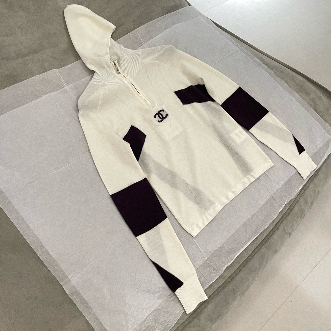 CC KNIT HOODIE