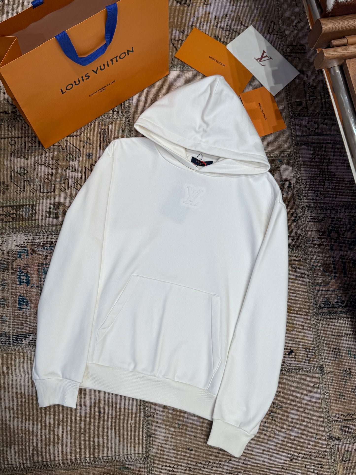 LOU HOODIE