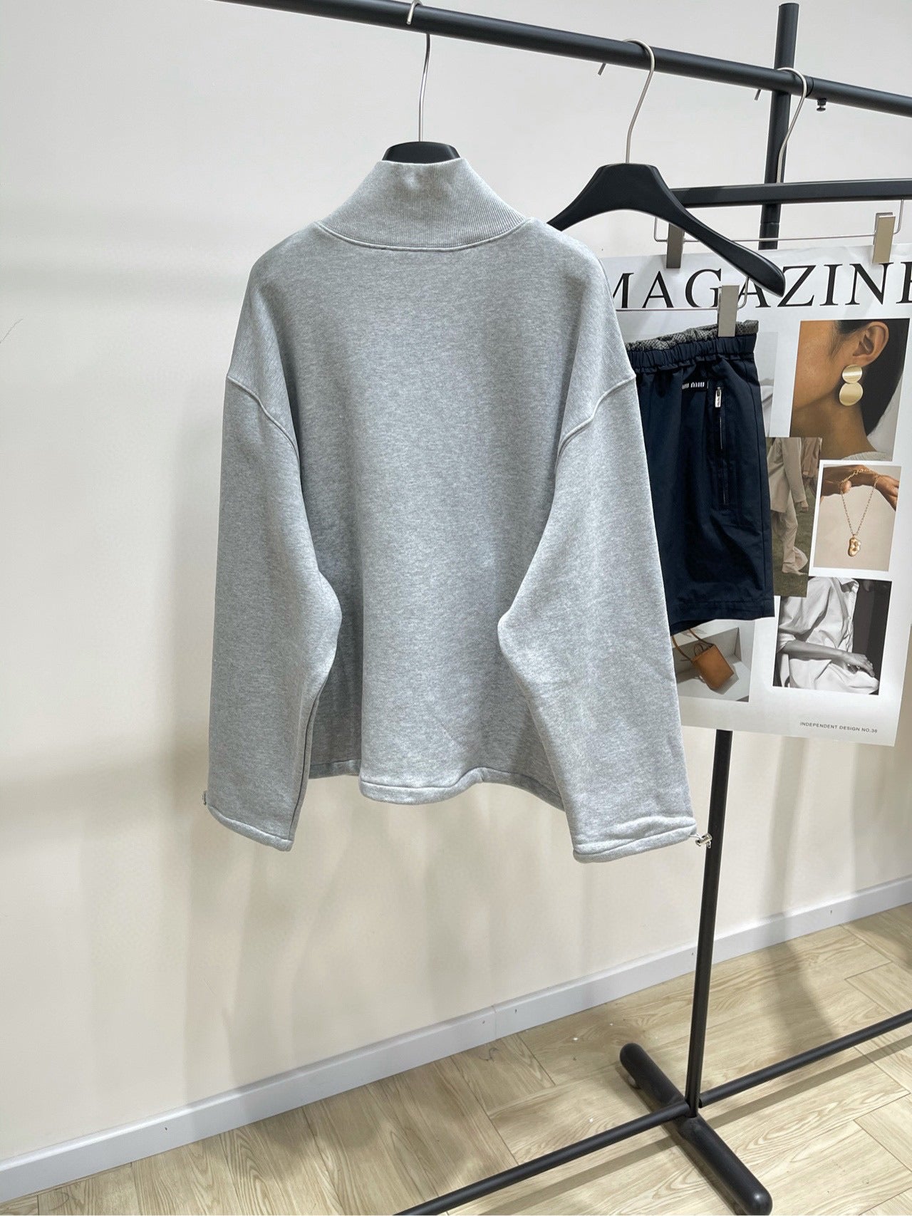 MIU M ZIP SWEATSHIRT