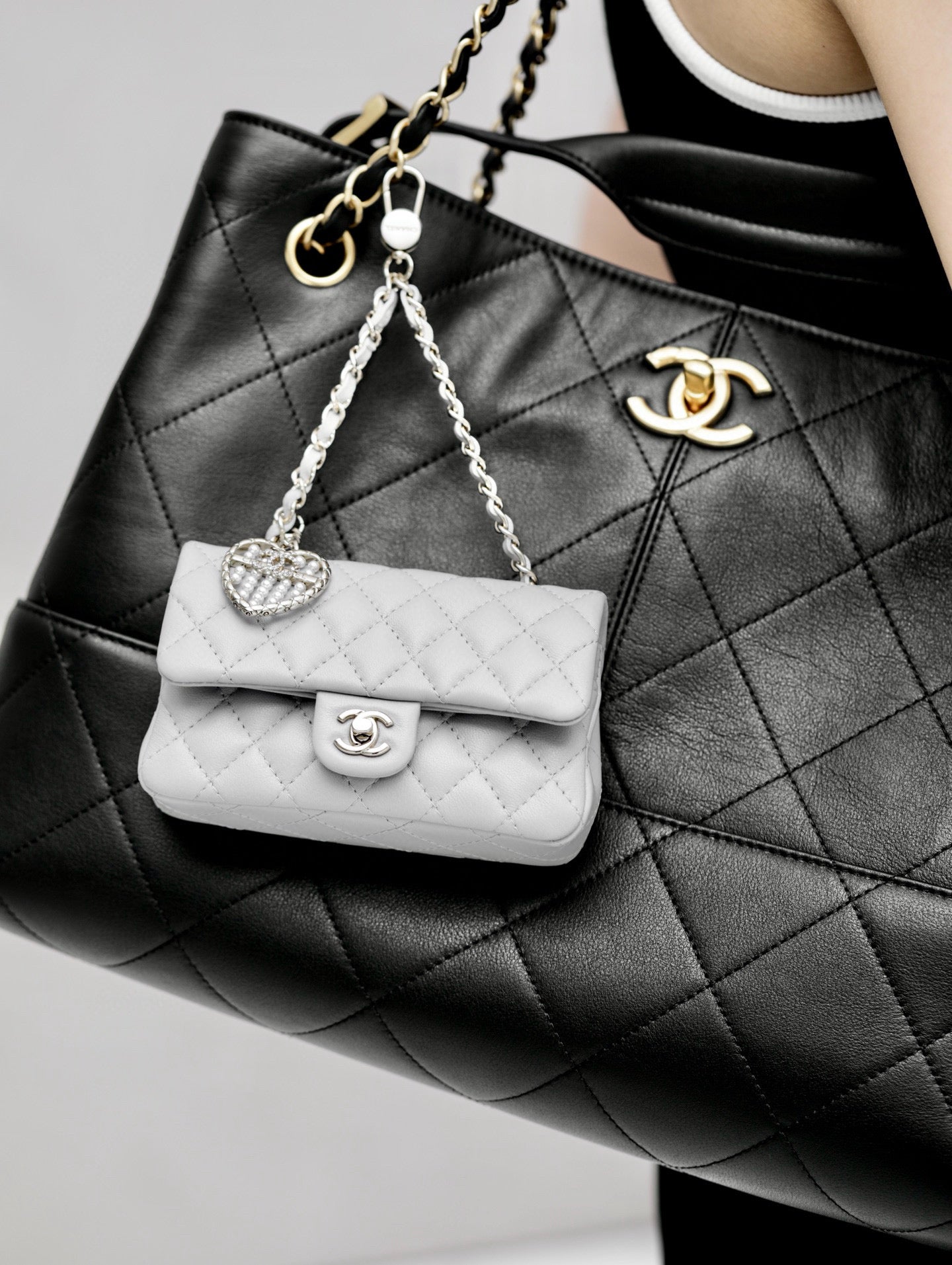 CC 25A MINI CLASSIC FLAP BAG