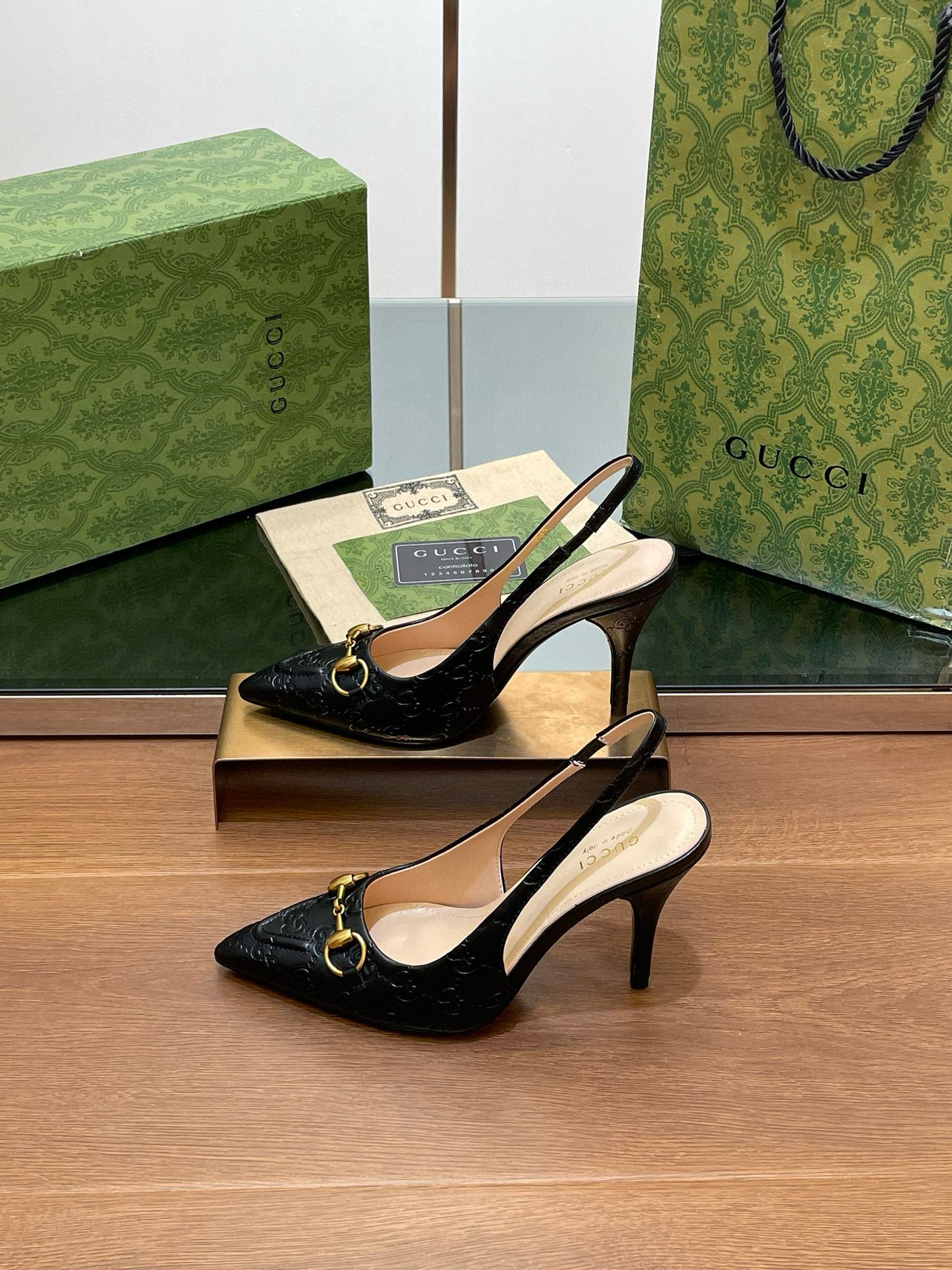 GG HEELS