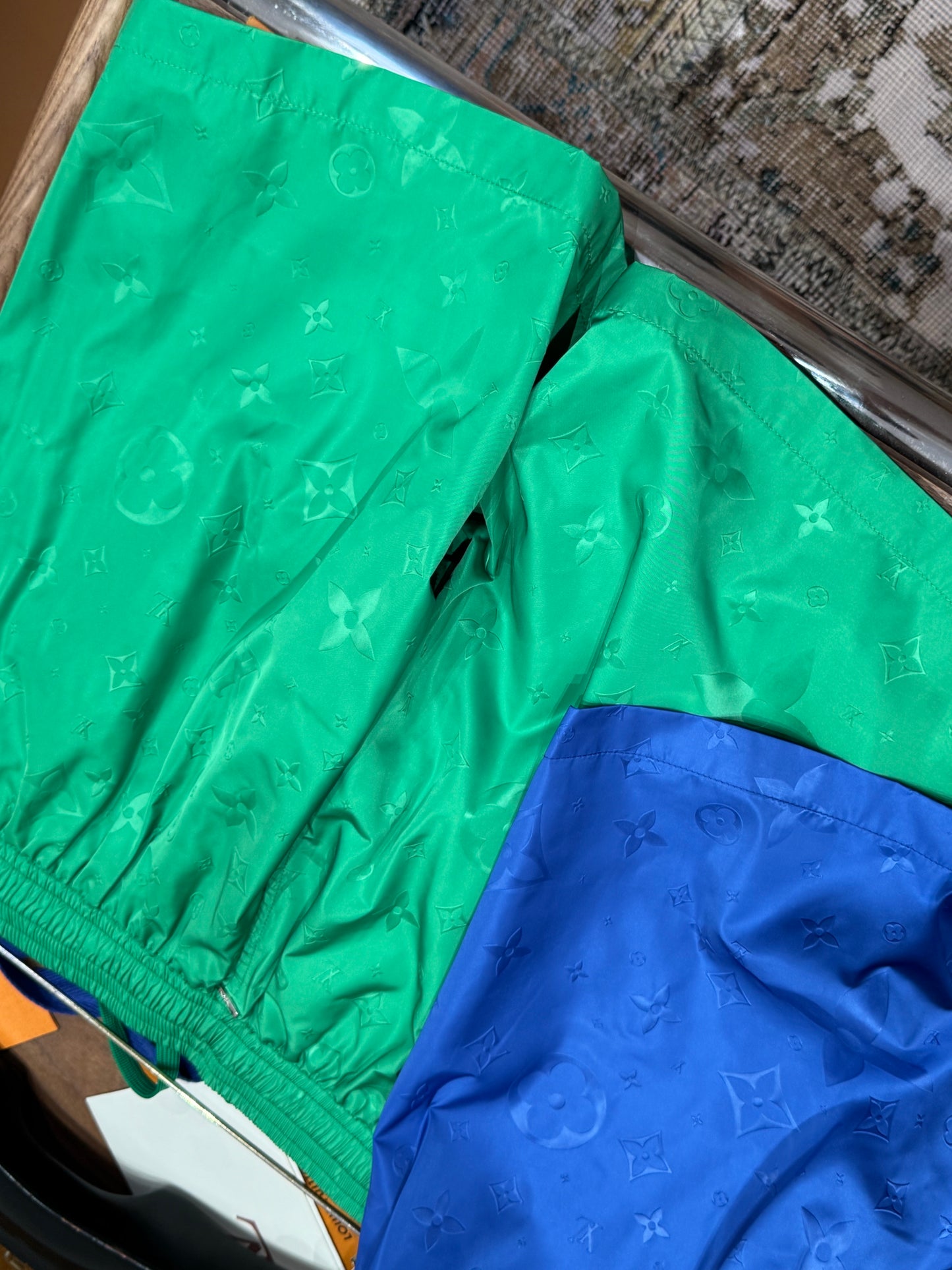 LOU SHORTS