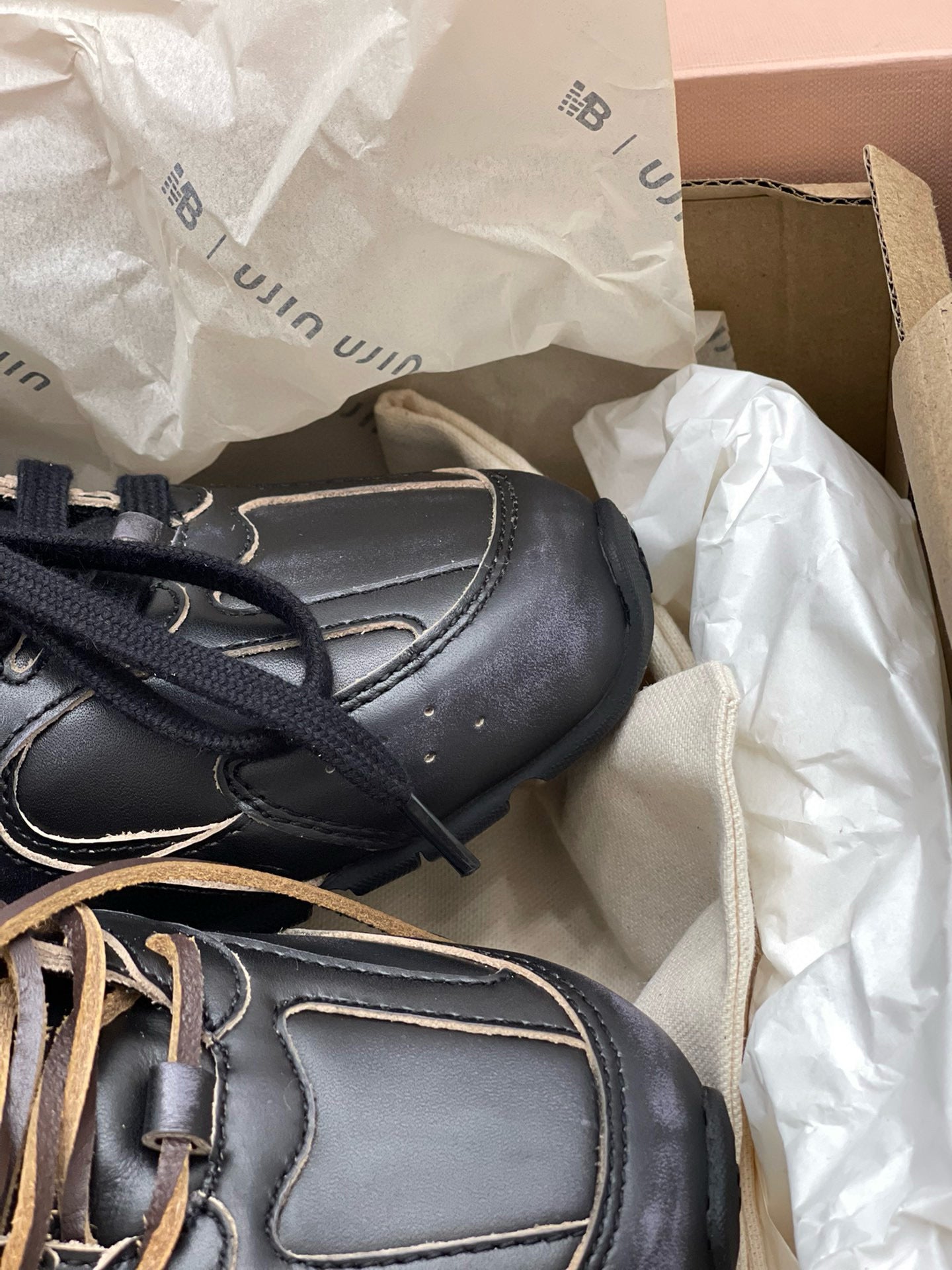 MIU M x NEW BALANCE TRAINERS