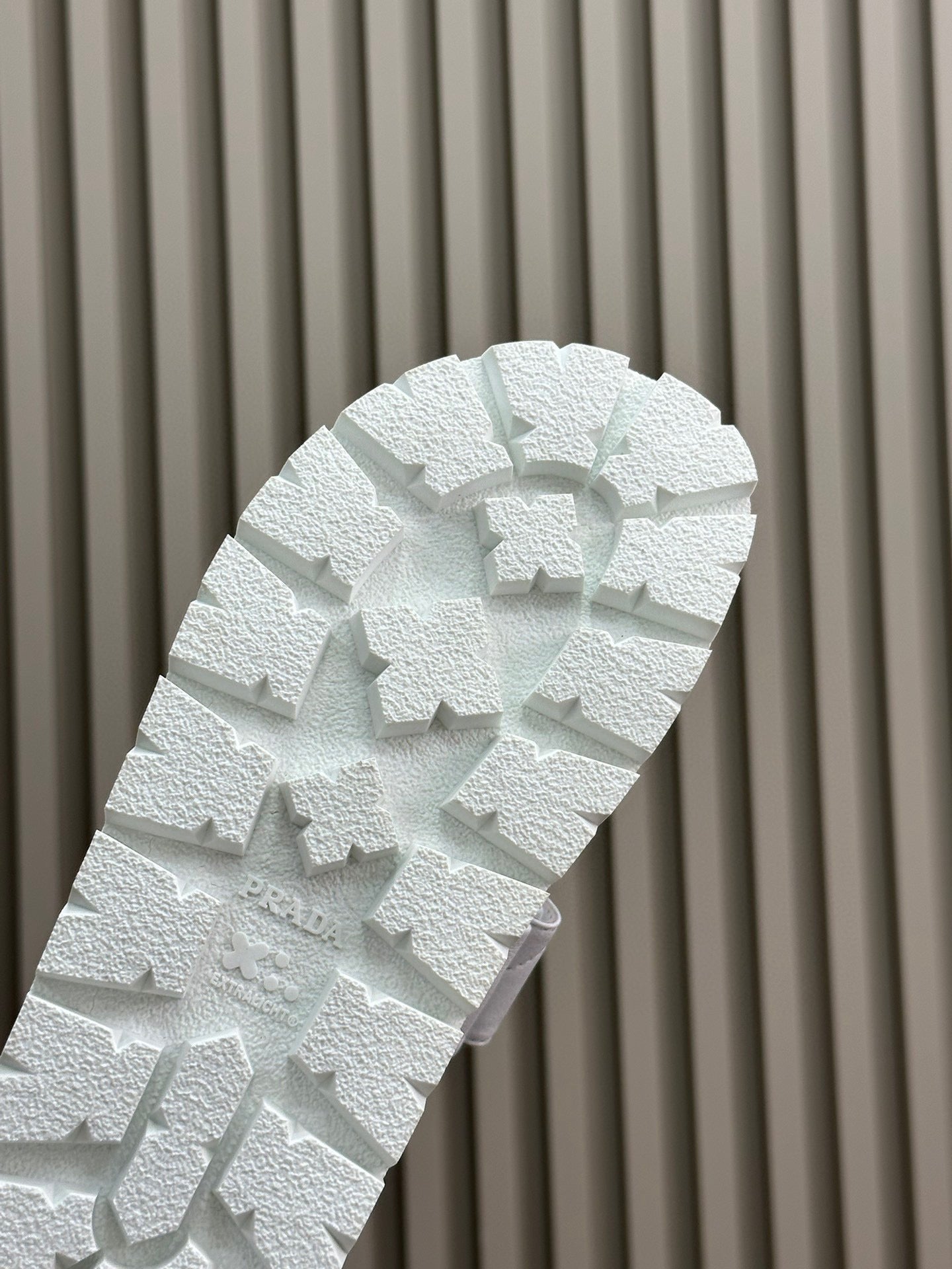 PD NAPPA LEATHER SLIDES