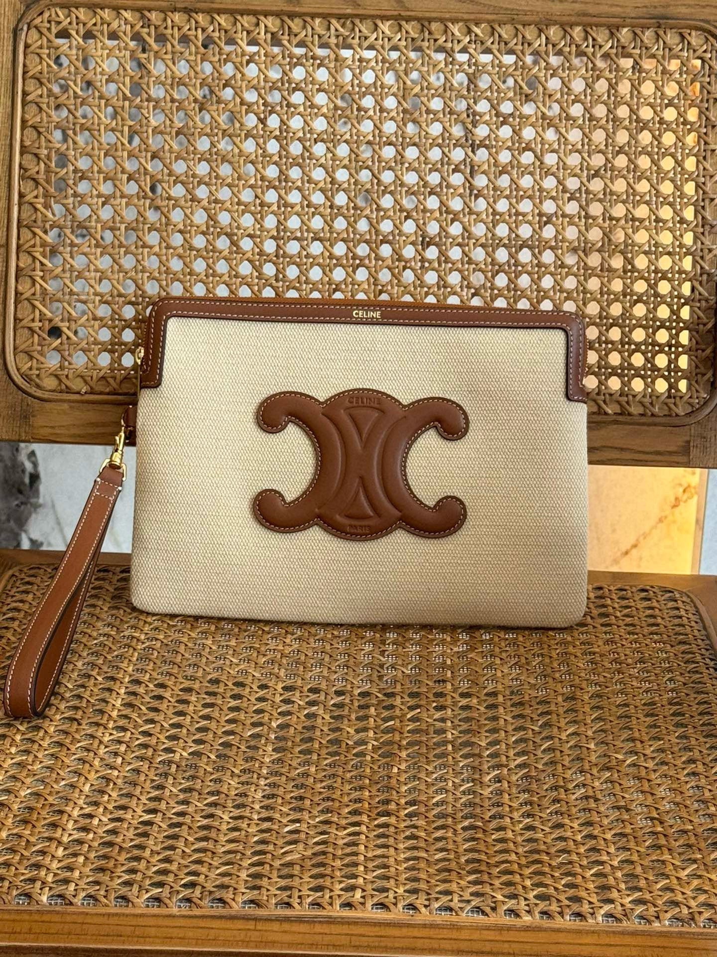 CEL SMALL POUCH WITH STRAP