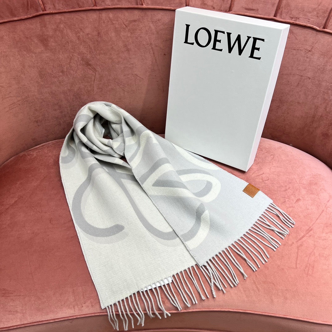 LOEW SCARVE