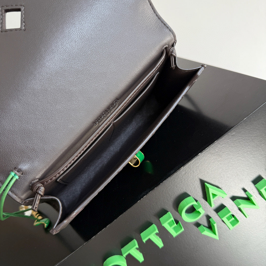 BOTT V ANDIAMO POUCH