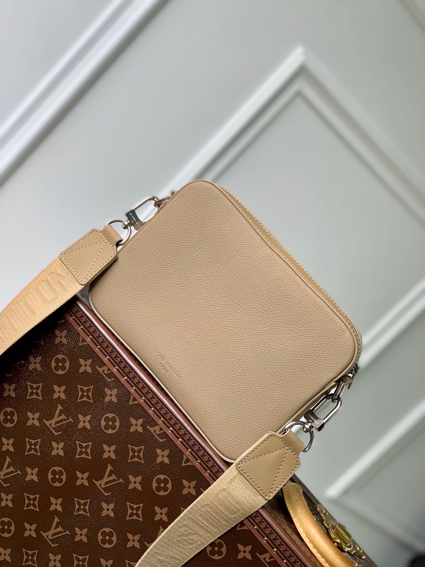 LOU FASTLINE MESSENGER BAG