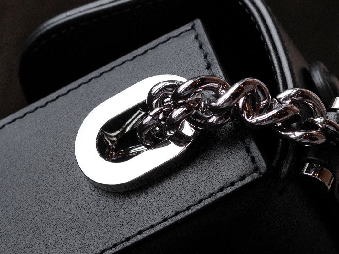 GG PETITE GG MINI SHOULDER BAG