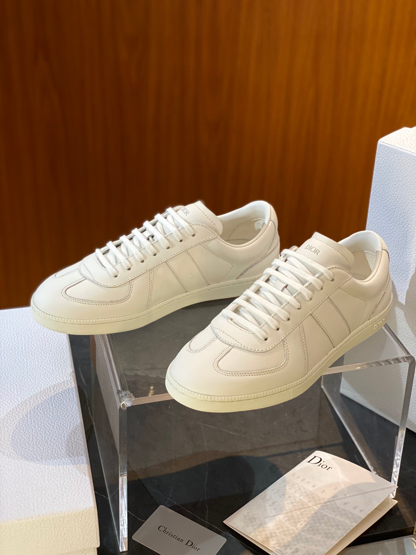 CD B01 SNEAKER