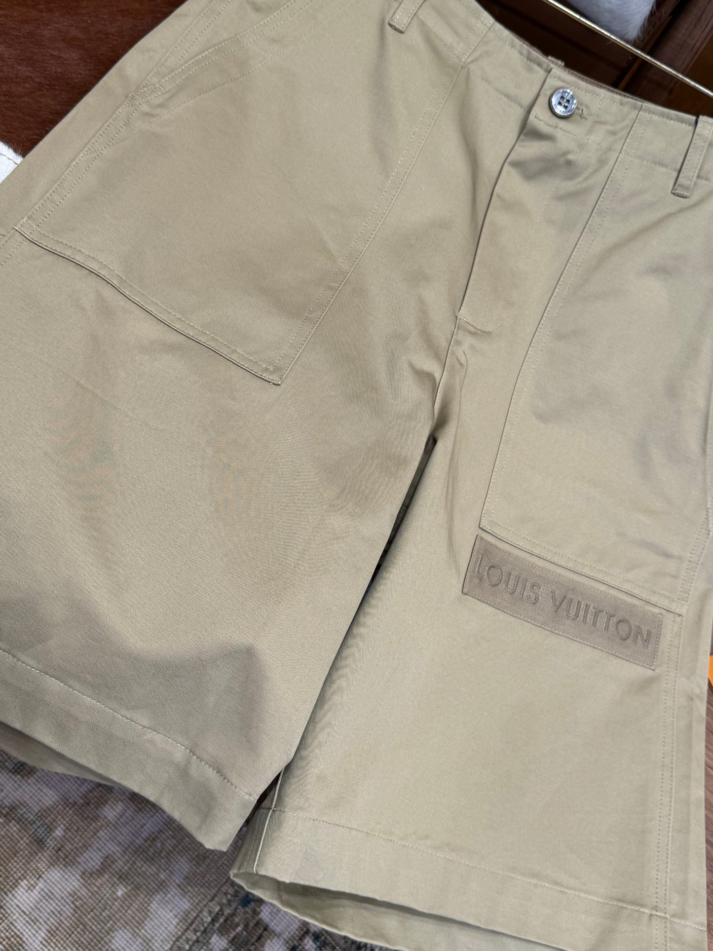 LOU SHORTS