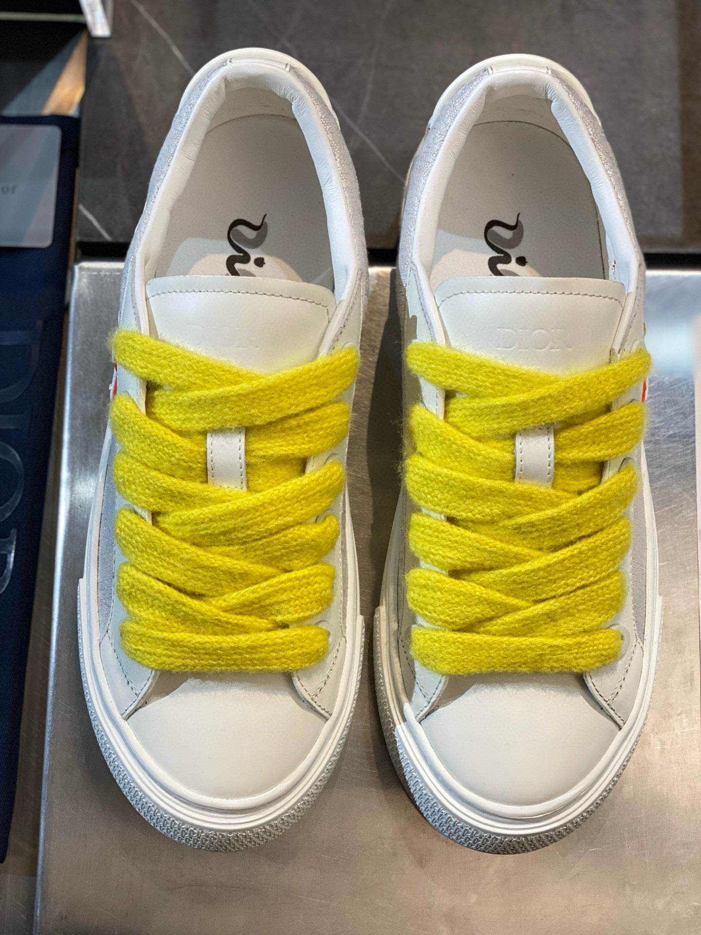 CD B33 SNEAKER