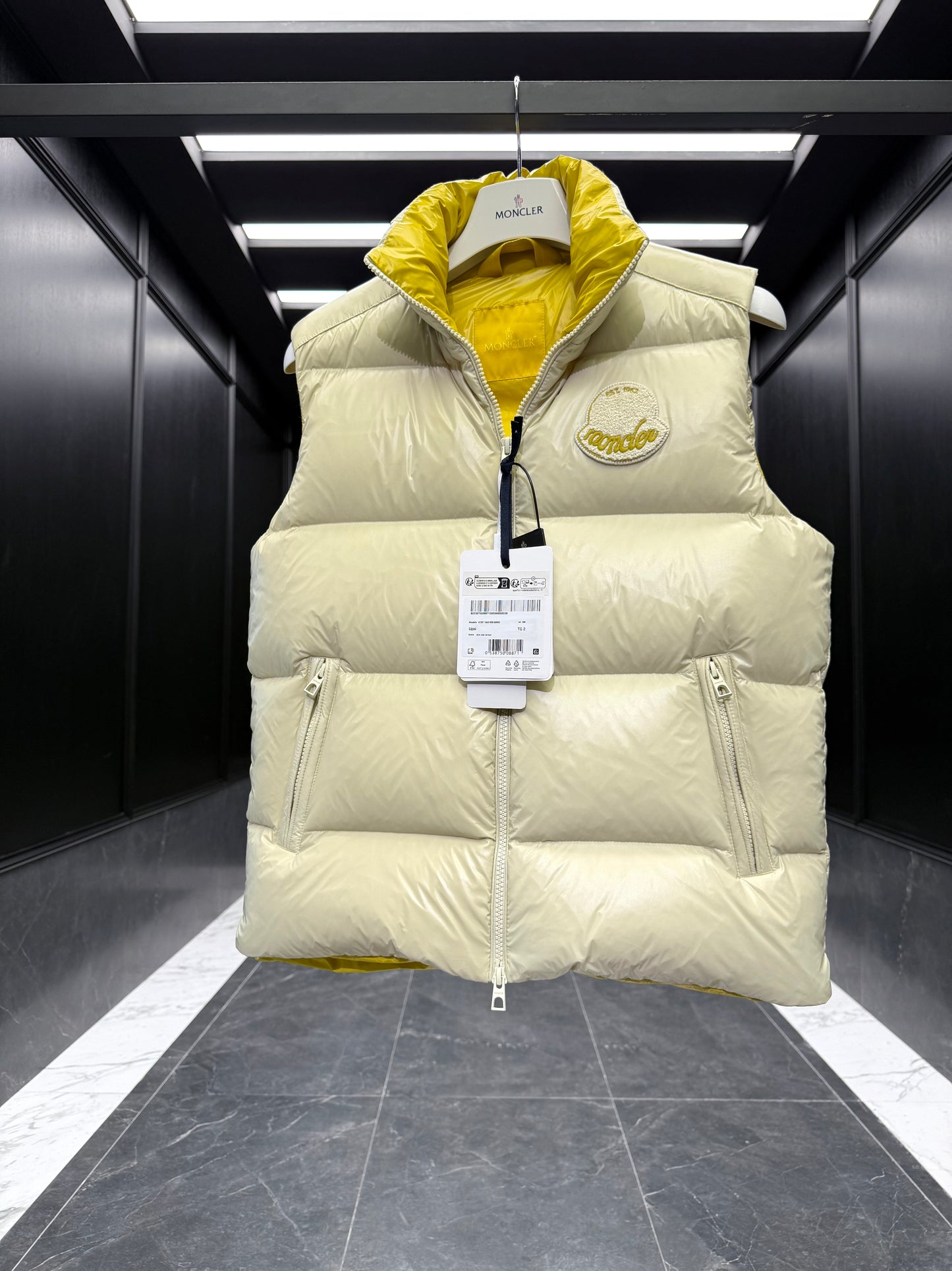 MONC LIPSI VEST