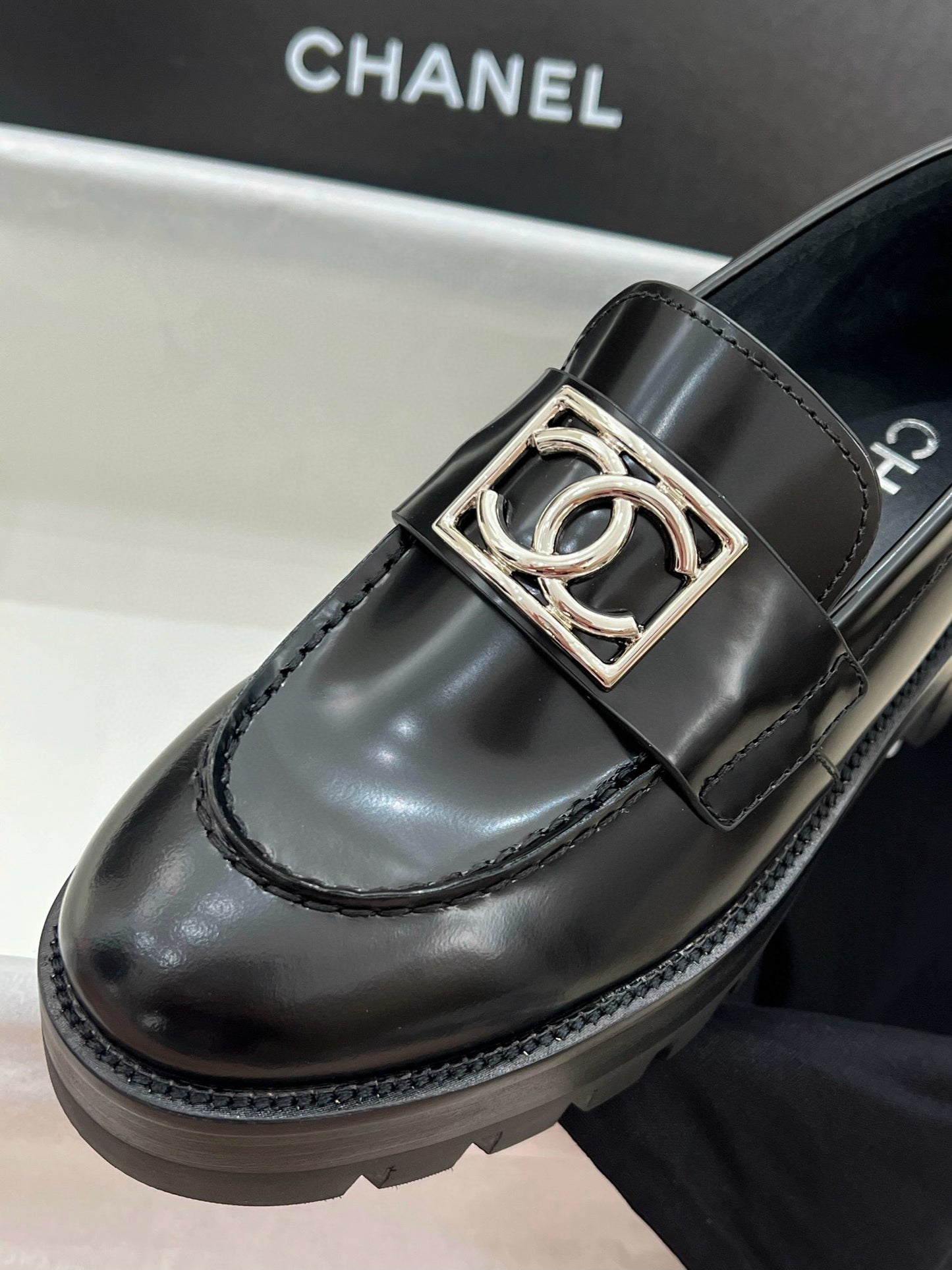 CC LOAFERS