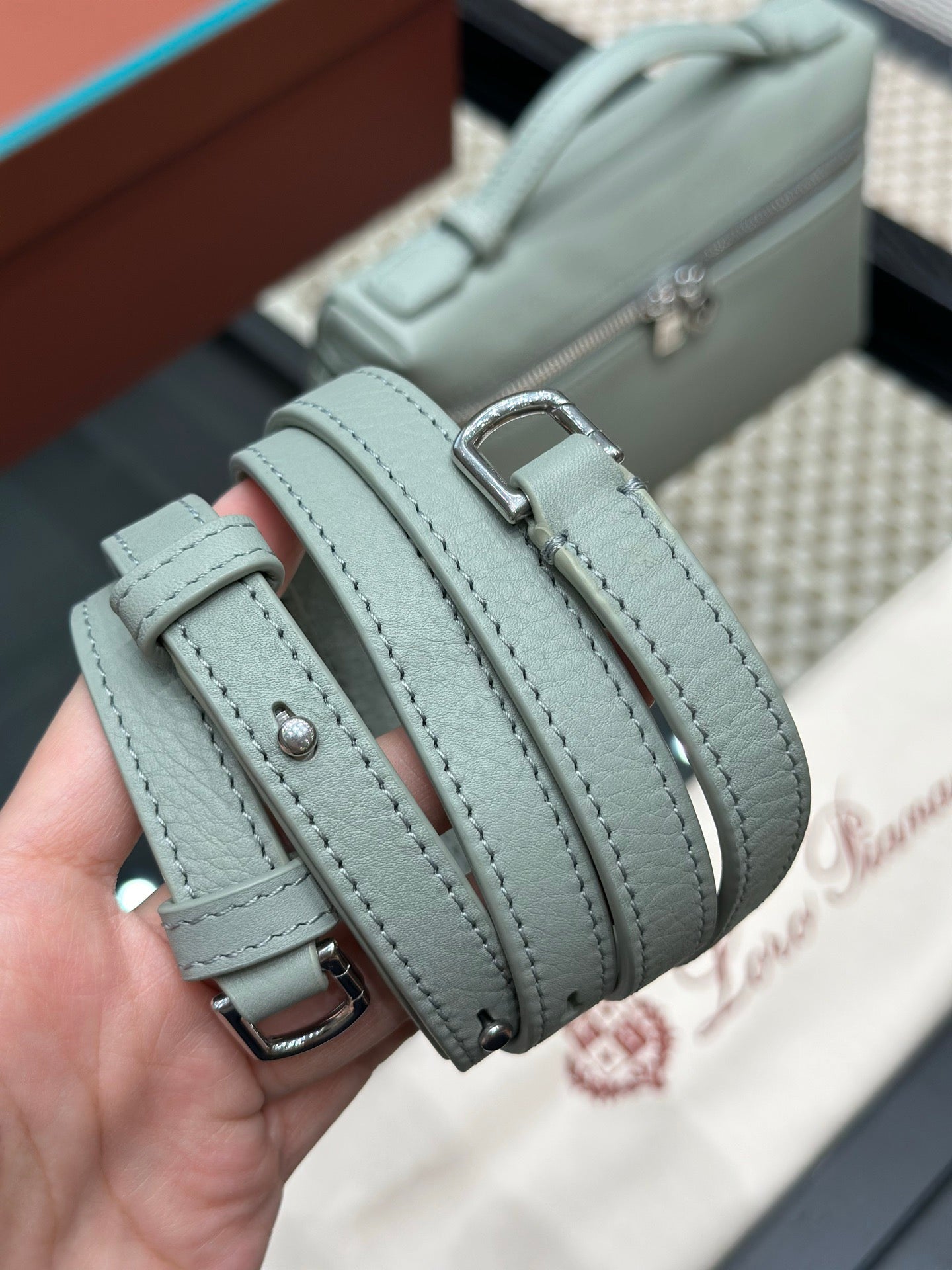 LORO P EXTRA POCKET L19 BAG