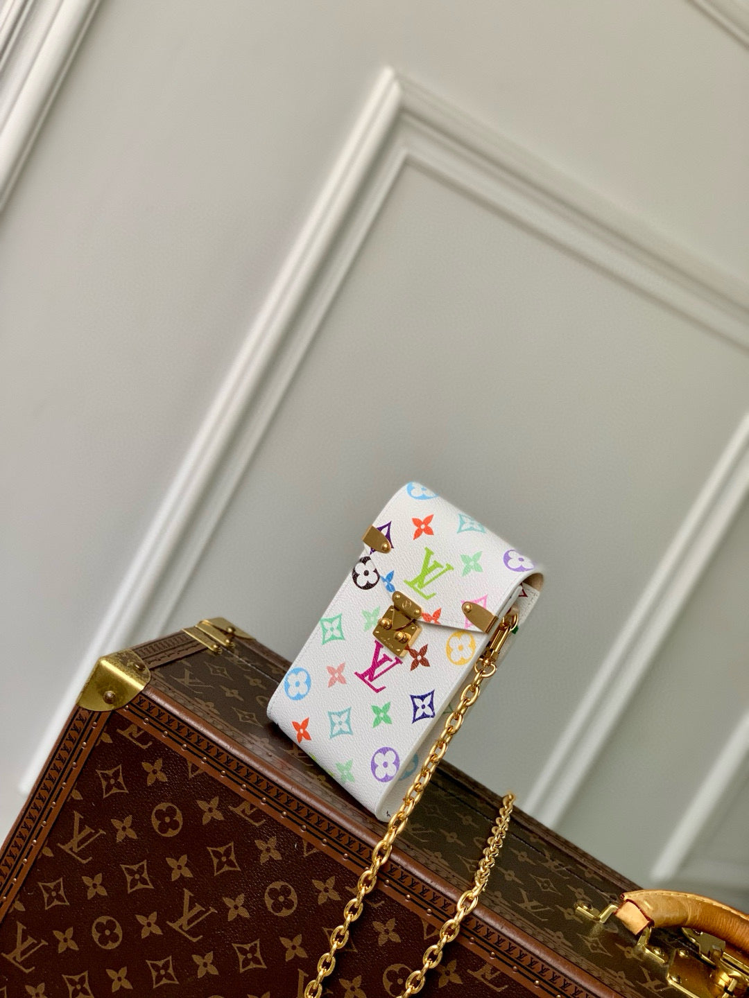 LOU x MURAKAMI METIS PHONE POUCH