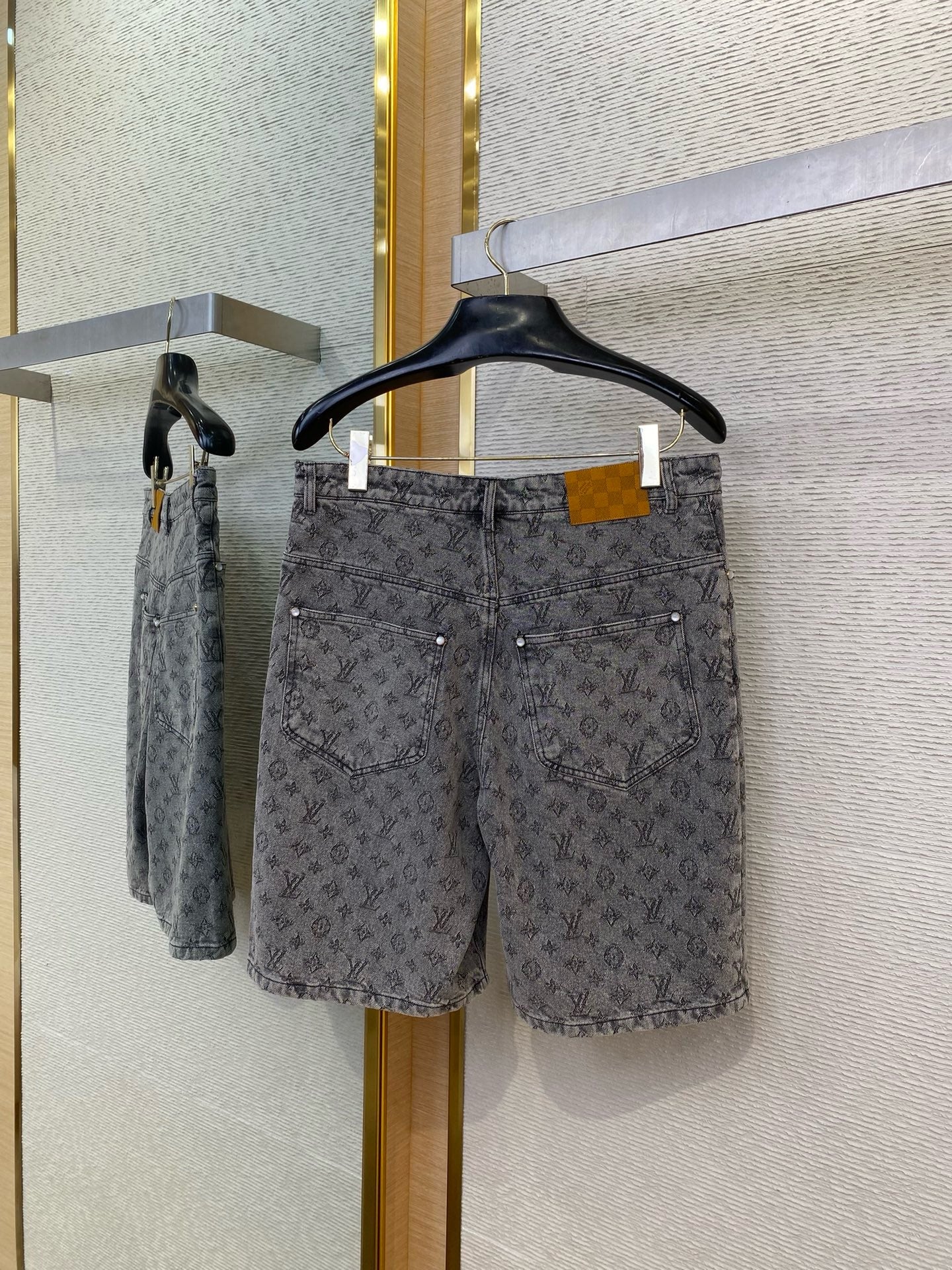 LOU DENIM SHORTS