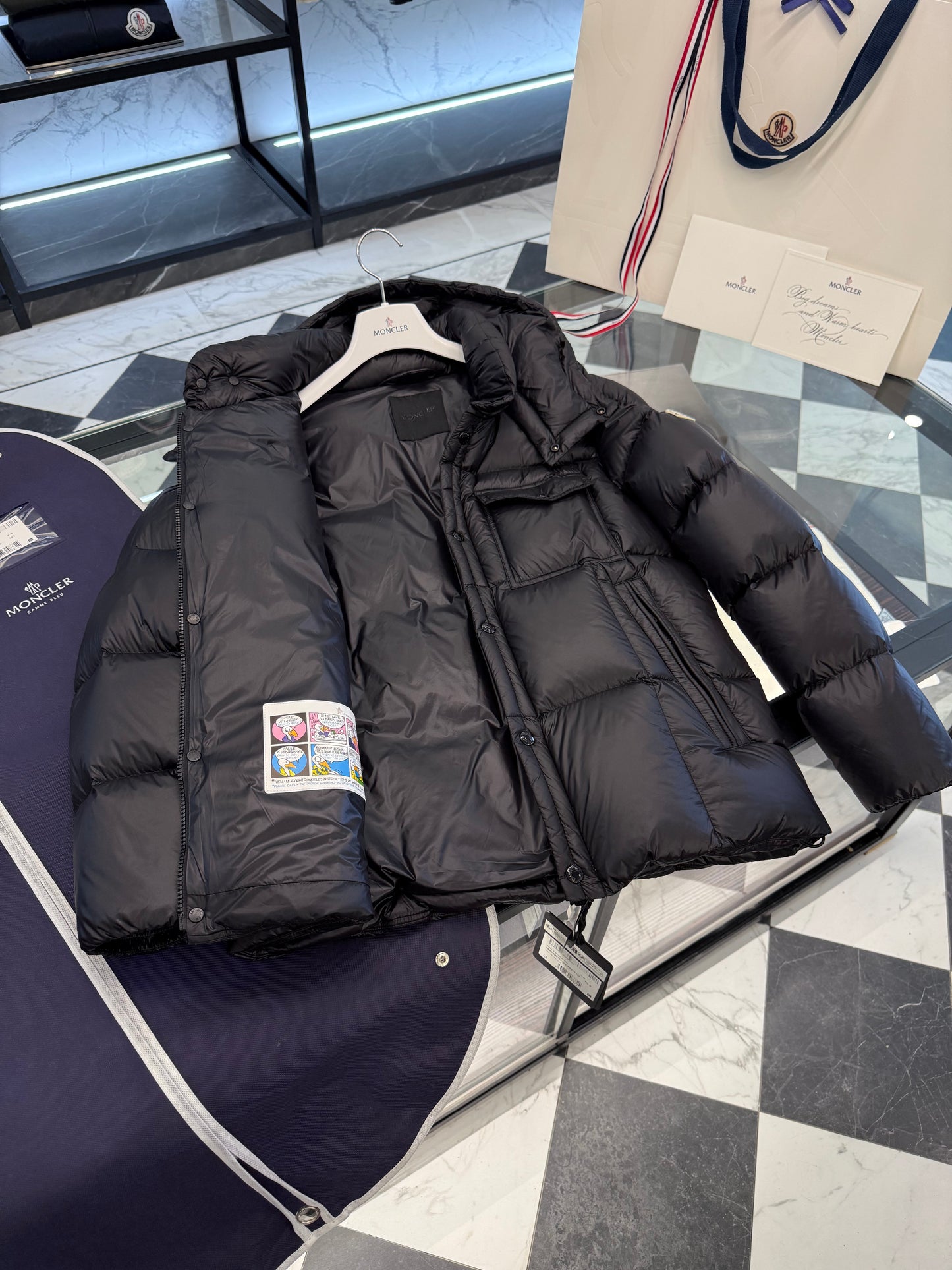 MONC SERFANTO JACKET