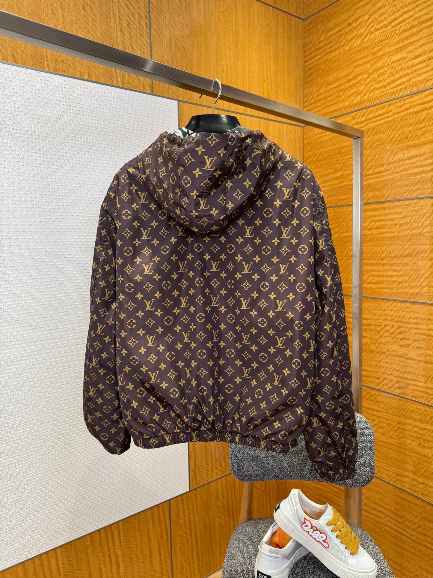 LOU JACKET